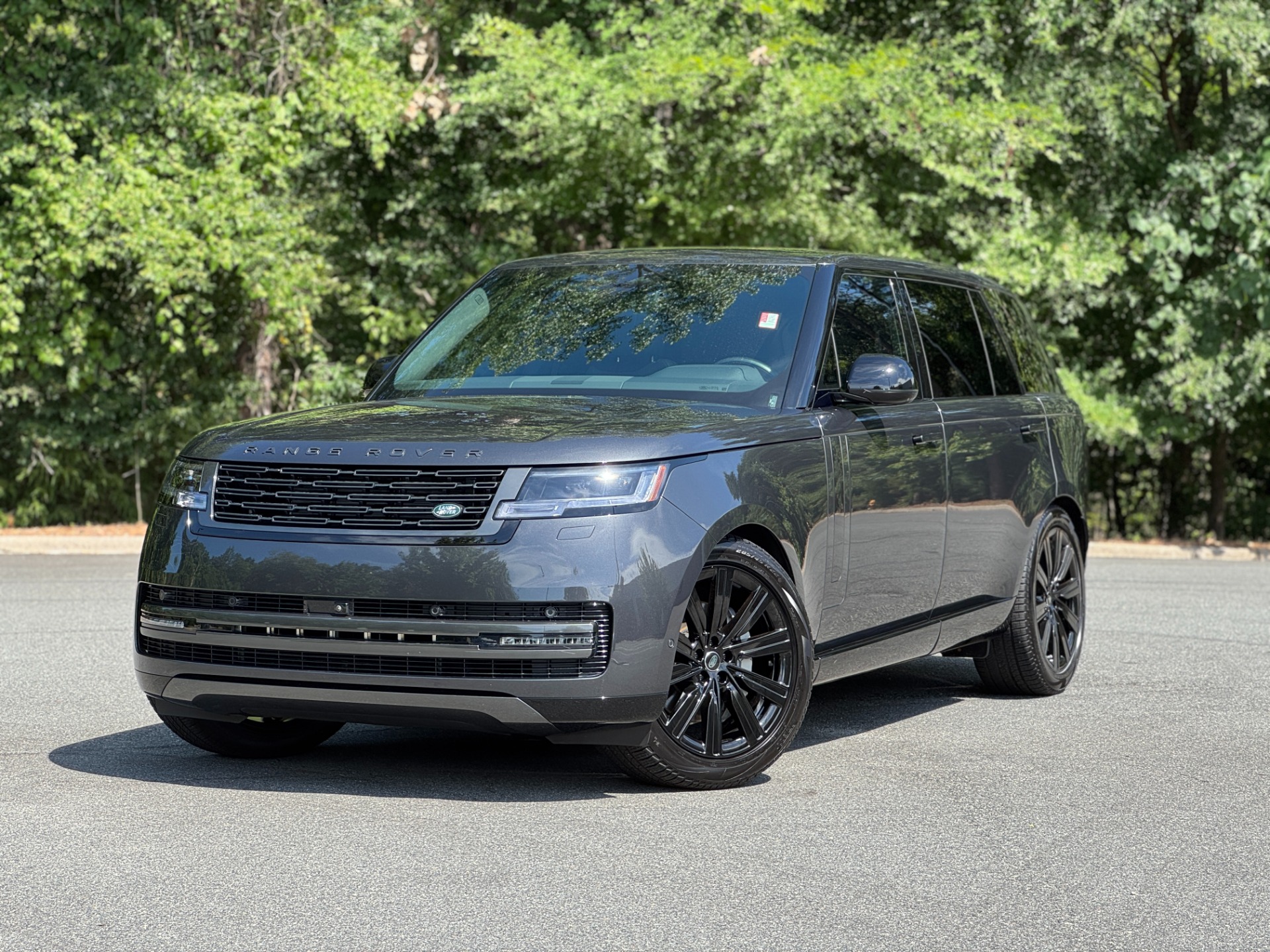 Used 2025 Land Rover Range Rover SE P400 LWB / 7 SEATS / COLD CLIMATE PKG / COMFORT PKG for sale Sold at Formula Imports in Charlotte NC 28227 1