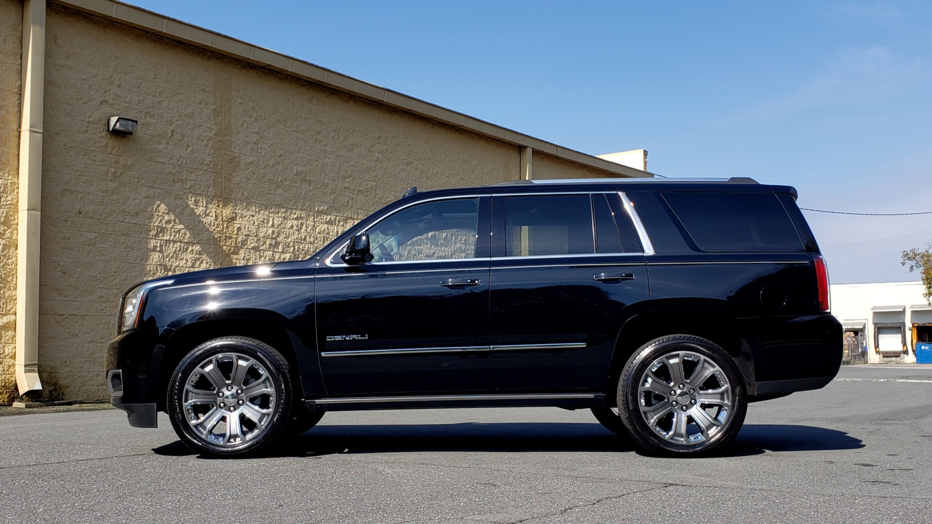 Used 2016 GMC YUKON DENALI 4WD / OPEN ROAD / NAV / ENTERTAINMENT / 3-ROW for sale Sold at Formula Imports in Charlotte NC 28227 2