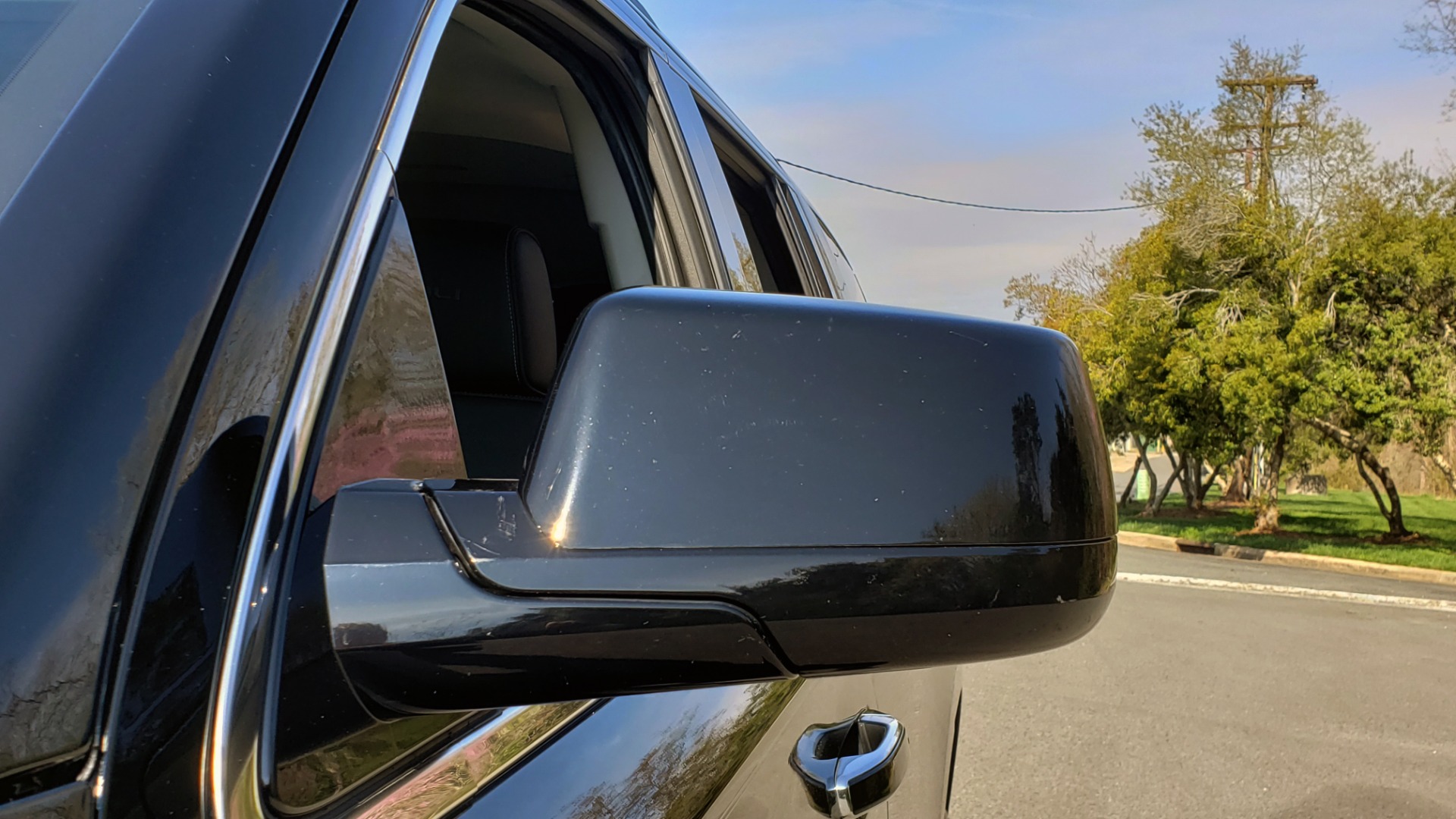 Used 2016 GMC YUKON DENALI 4WD / OPEN ROAD / NAV / ENTERTAINMENT / 3-ROW for sale Sold at Formula Imports in Charlotte NC 28227 23