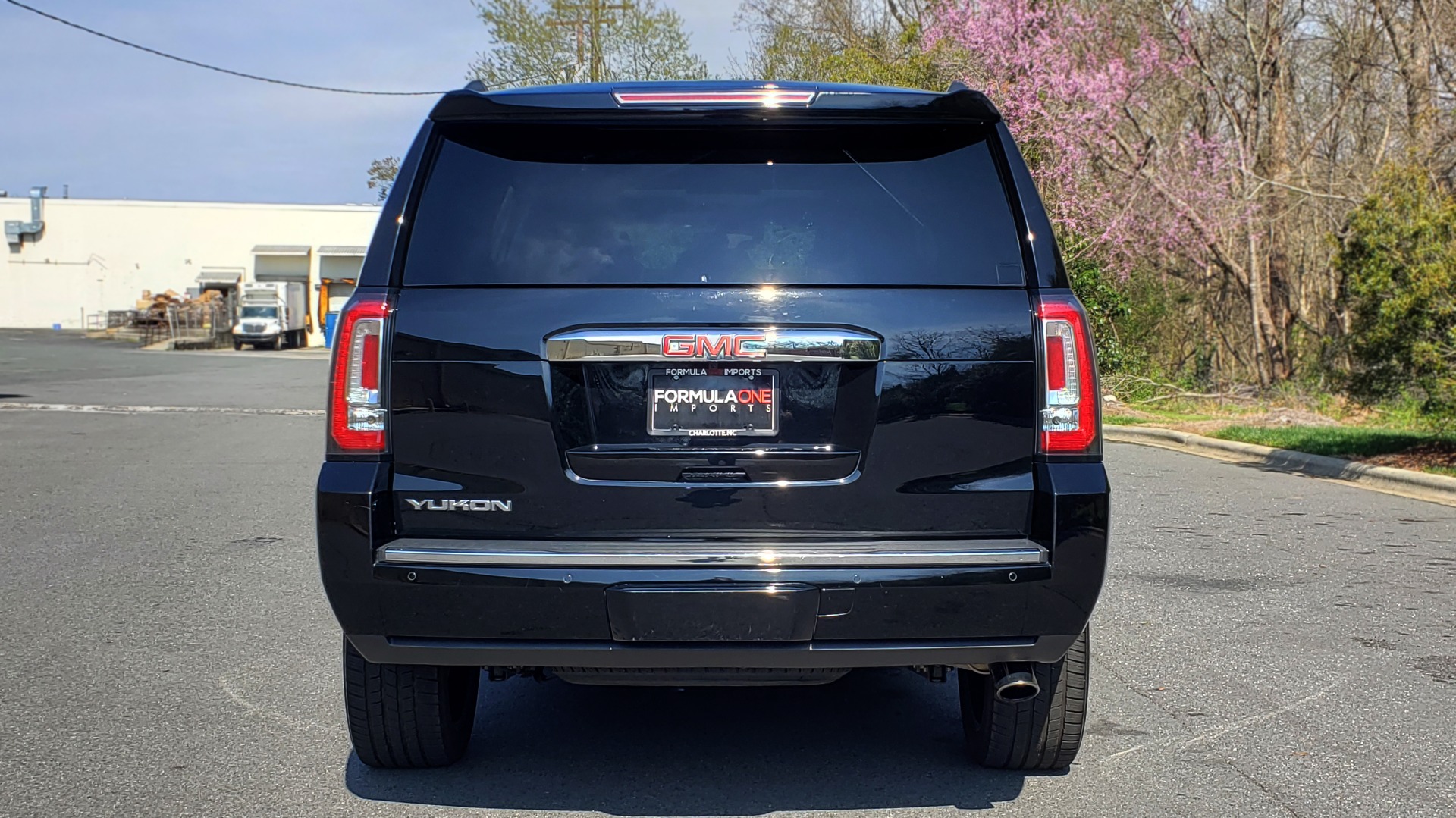 Used 2016 GMC YUKON DENALI 4WD / OPEN ROAD / NAV / ENTERTAINMENT / 3-ROW for sale Sold at Formula Imports in Charlotte NC 28227 24