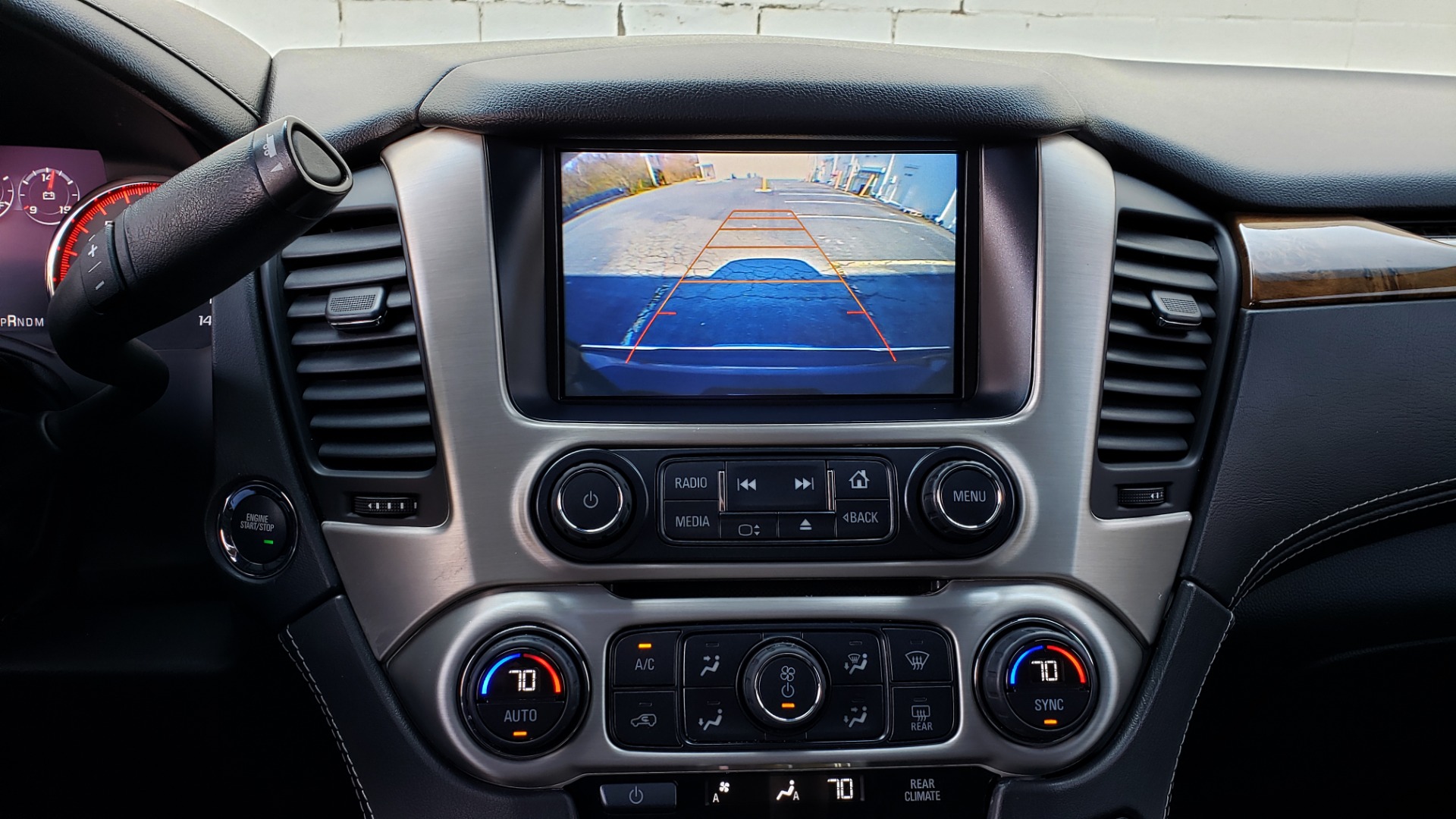 Used 2016 GMC YUKON DENALI 4WD / OPEN ROAD / NAV / ENTERTAINMENT / 3-ROW for sale Sold at Formula Imports in Charlotte NC 28227 46