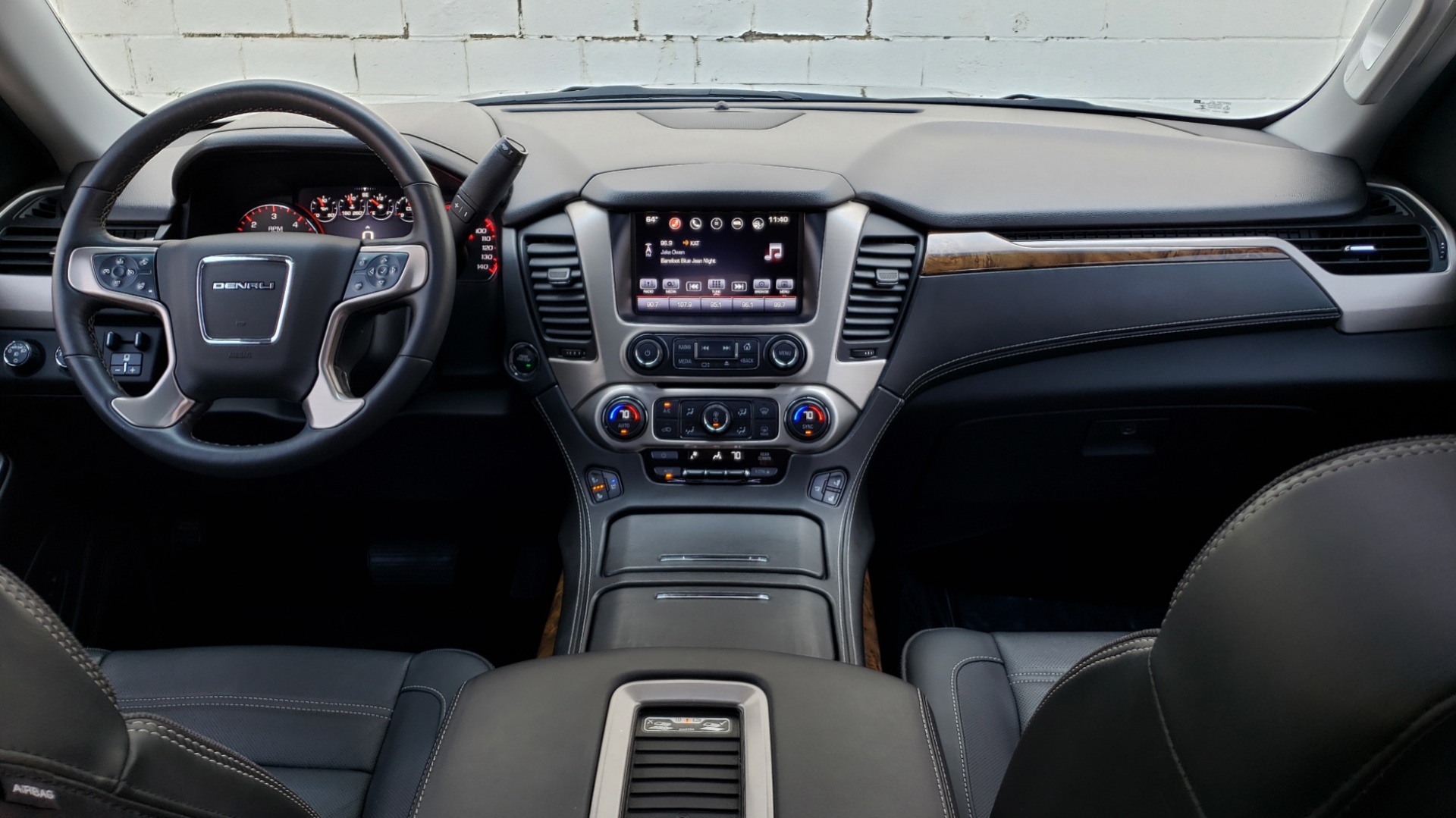 Used 2016 GMC YUKON DENALI 4WD / OPEN ROAD / NAV / ENTERTAINMENT / 3-ROW for sale Sold at Formula Imports in Charlotte NC 28227 91