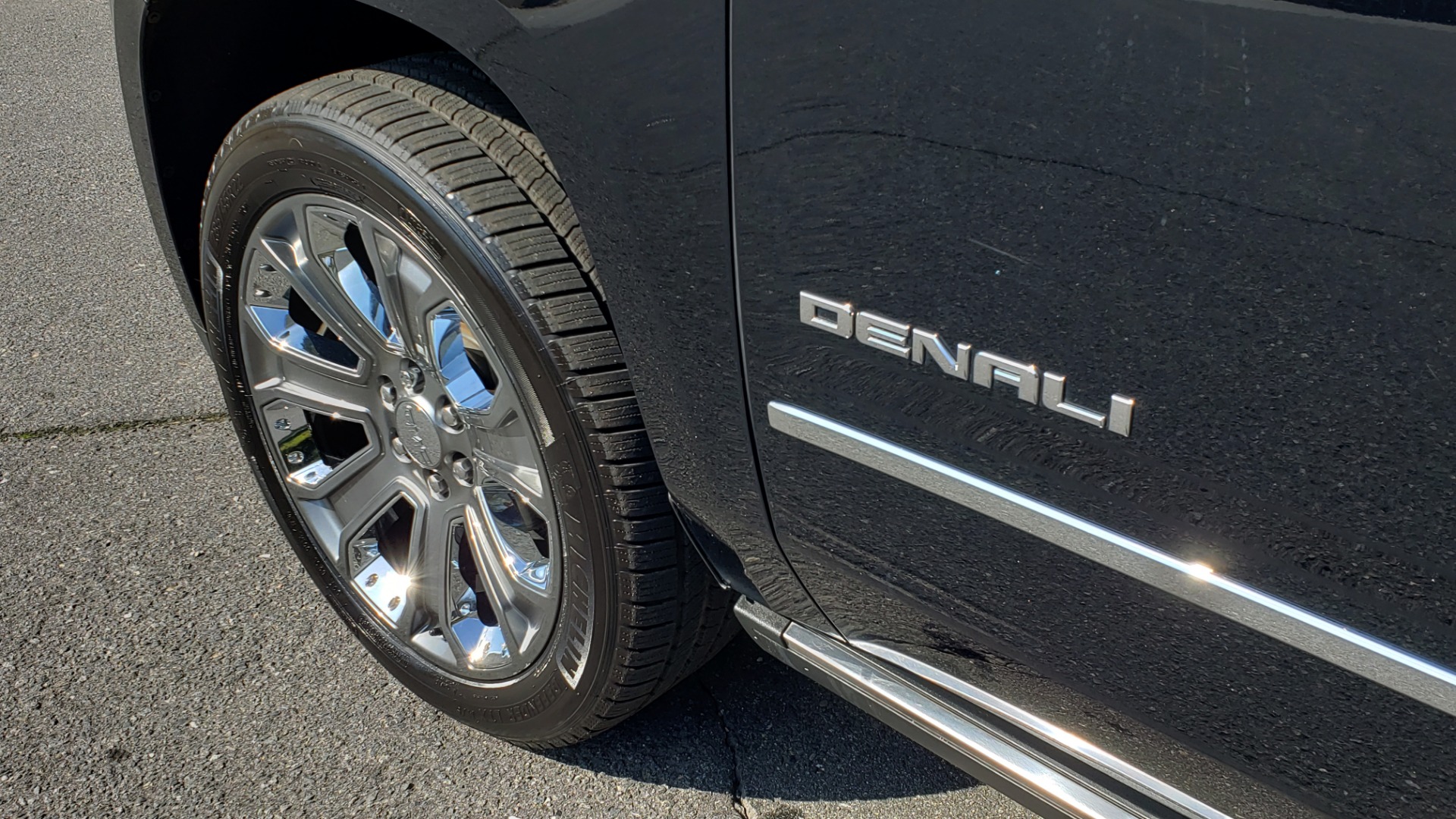 Used 2016 GMC YUKON DENALI 4WD / OPEN ROAD / NAV / ENTERTAINMENT / 3-ROW for sale Sold at Formula Imports in Charlotte NC 28227 92
