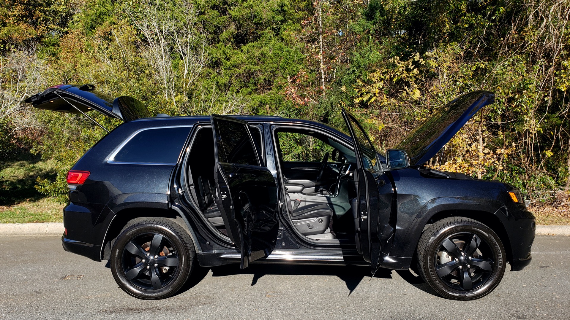 Used 2015 Jeep GRAND CHEROKEE HIGH ALTITUDE / NAV / SUNROOF / REARVIEW / TOW PKG for sale Sold at Formula Imports in Charlotte NC 28227 14