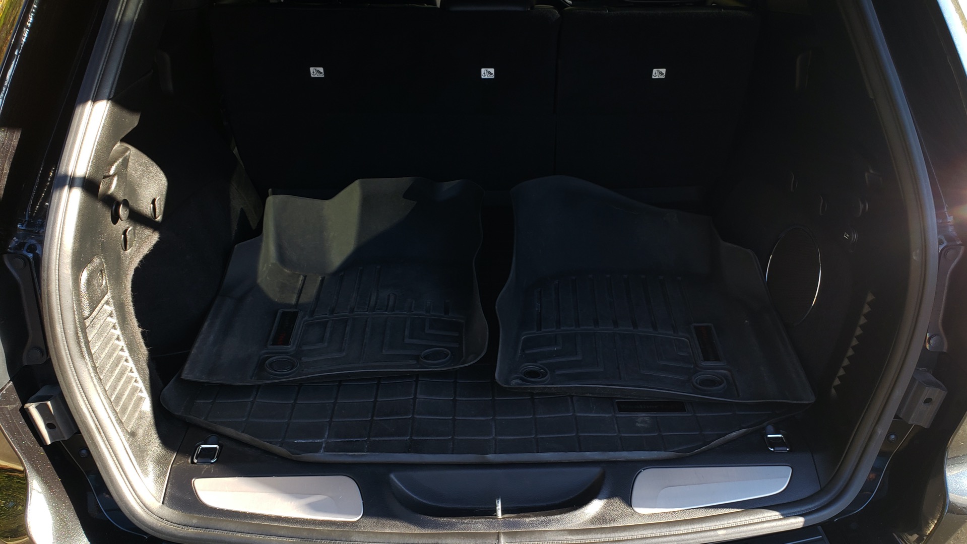 Used 2015 Jeep GRAND CHEROKEE HIGH ALTITUDE / NAV / SUNROOF / REARVIEW / TOW PKG for sale Sold at Formula Imports in Charlotte NC 28227 17