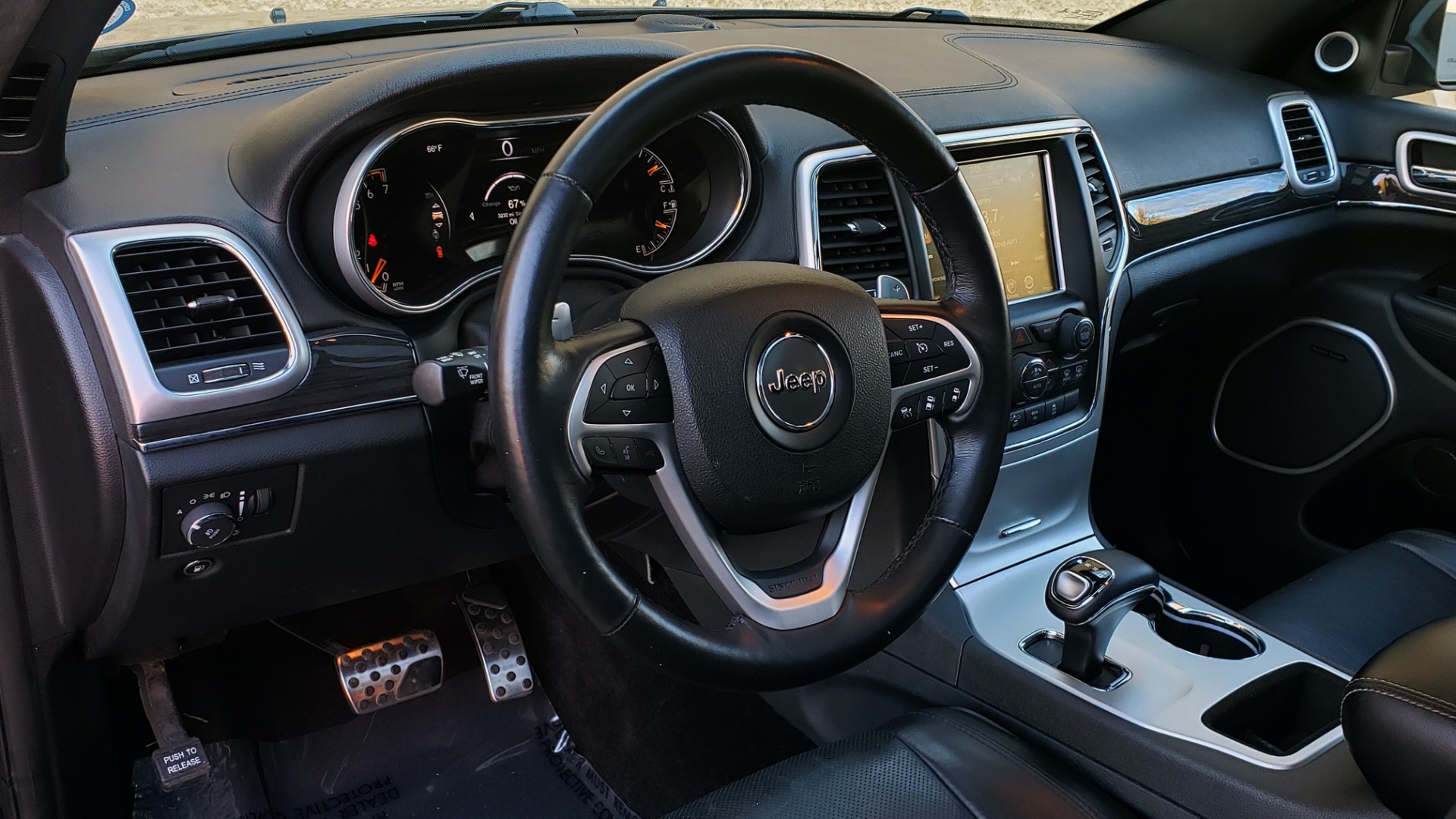 Used 2015 Jeep GRAND CHEROKEE HIGH ALTITUDE / NAV / SUNROOF / REARVIEW / TOW PKG for sale Sold at Formula Imports in Charlotte NC 28227 29