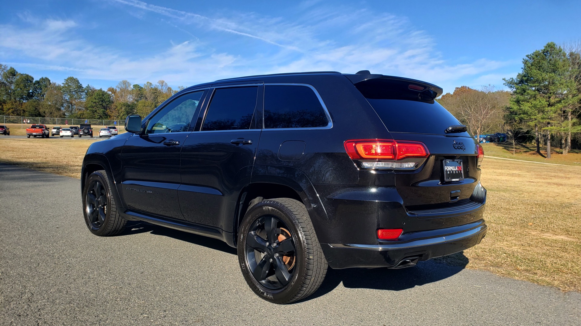 Used 2015 Jeep GRAND CHEROKEE HIGH ALTITUDE / NAV / SUNROOF / REARVIEW / TOW PKG for sale Sold at Formula Imports in Charlotte NC 28227 3