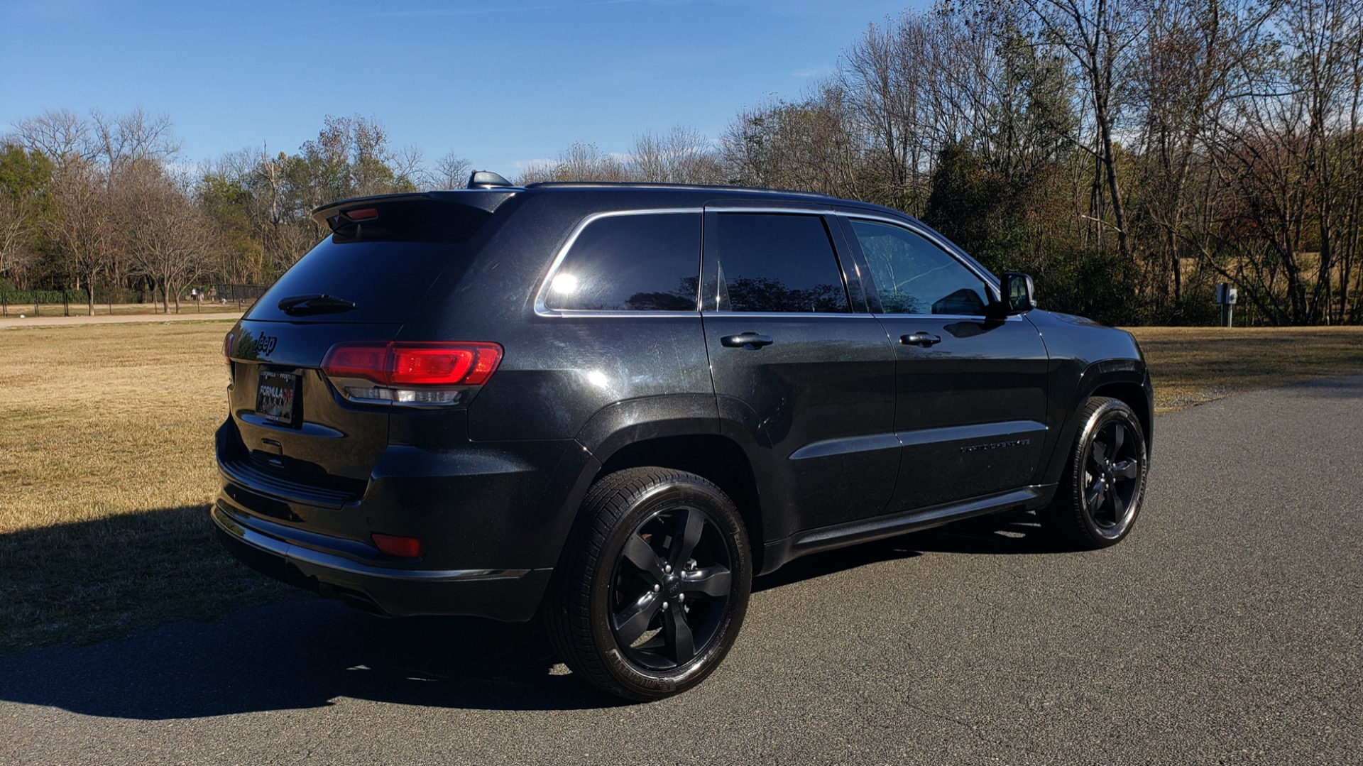 Used 2015 Jeep GRAND CHEROKEE HIGH ALTITUDE / NAV / SUNROOF / REARVIEW / TOW PKG for sale Sold at Formula Imports in Charlotte NC 28227 8