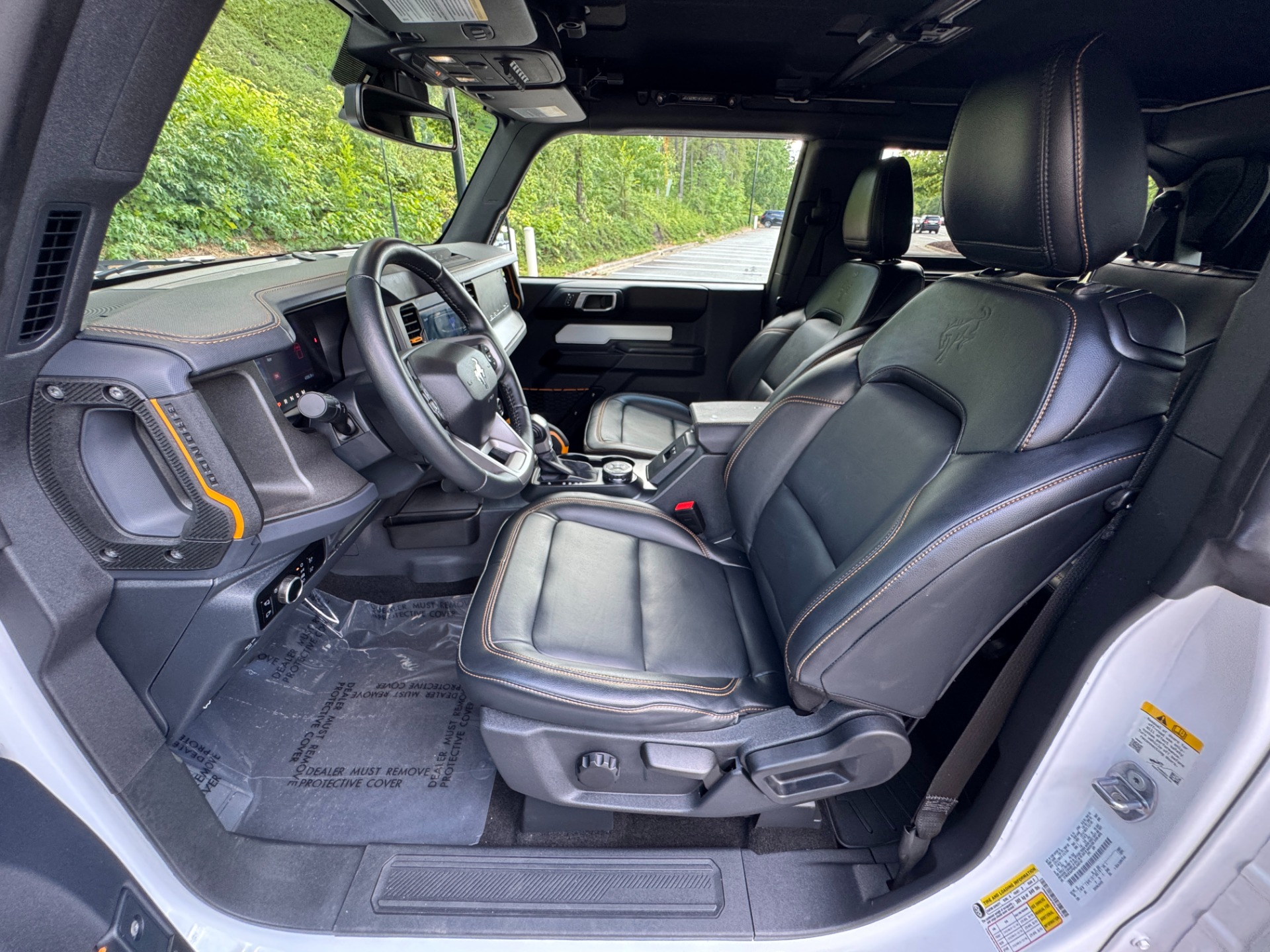 2024 Ford Bronco Badlands photo 25