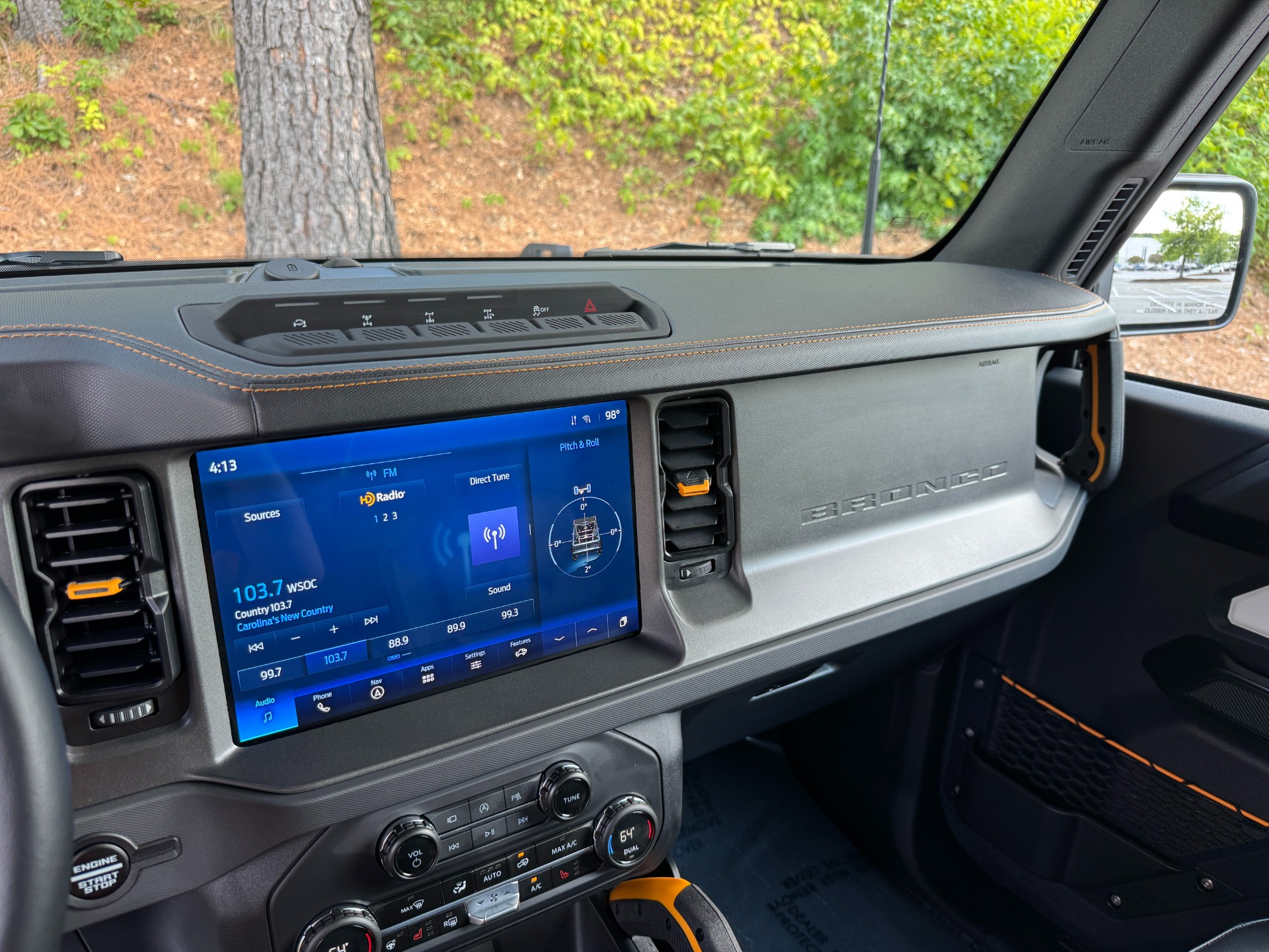 2024 Ford Bronco Badlands photo 35
