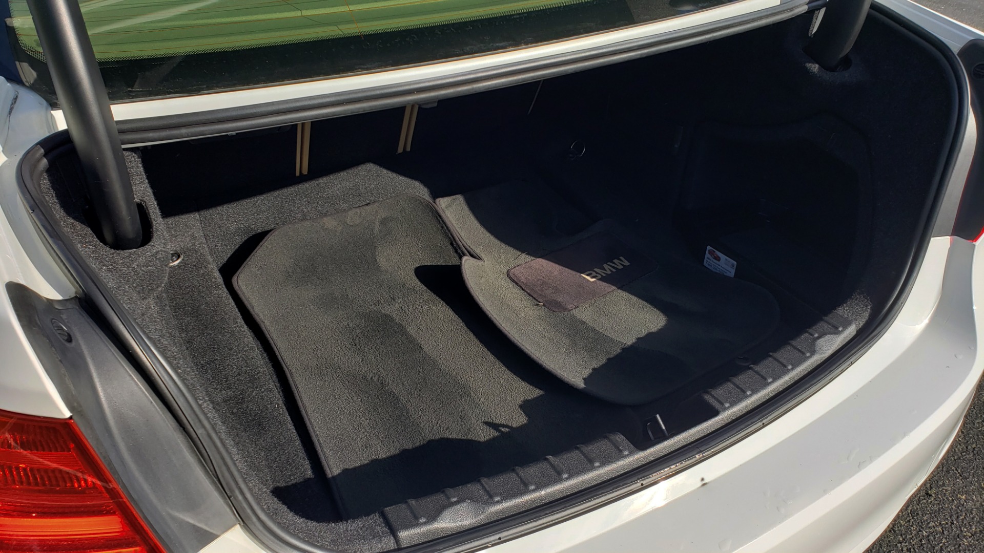 Used 2013 BMW 3 SERIES 328I PREMIUM / SUNROOF / COMFORT ACCESS KEY / SAT RADIO for sale Sold at Formula Imports in Charlotte NC 28227 14