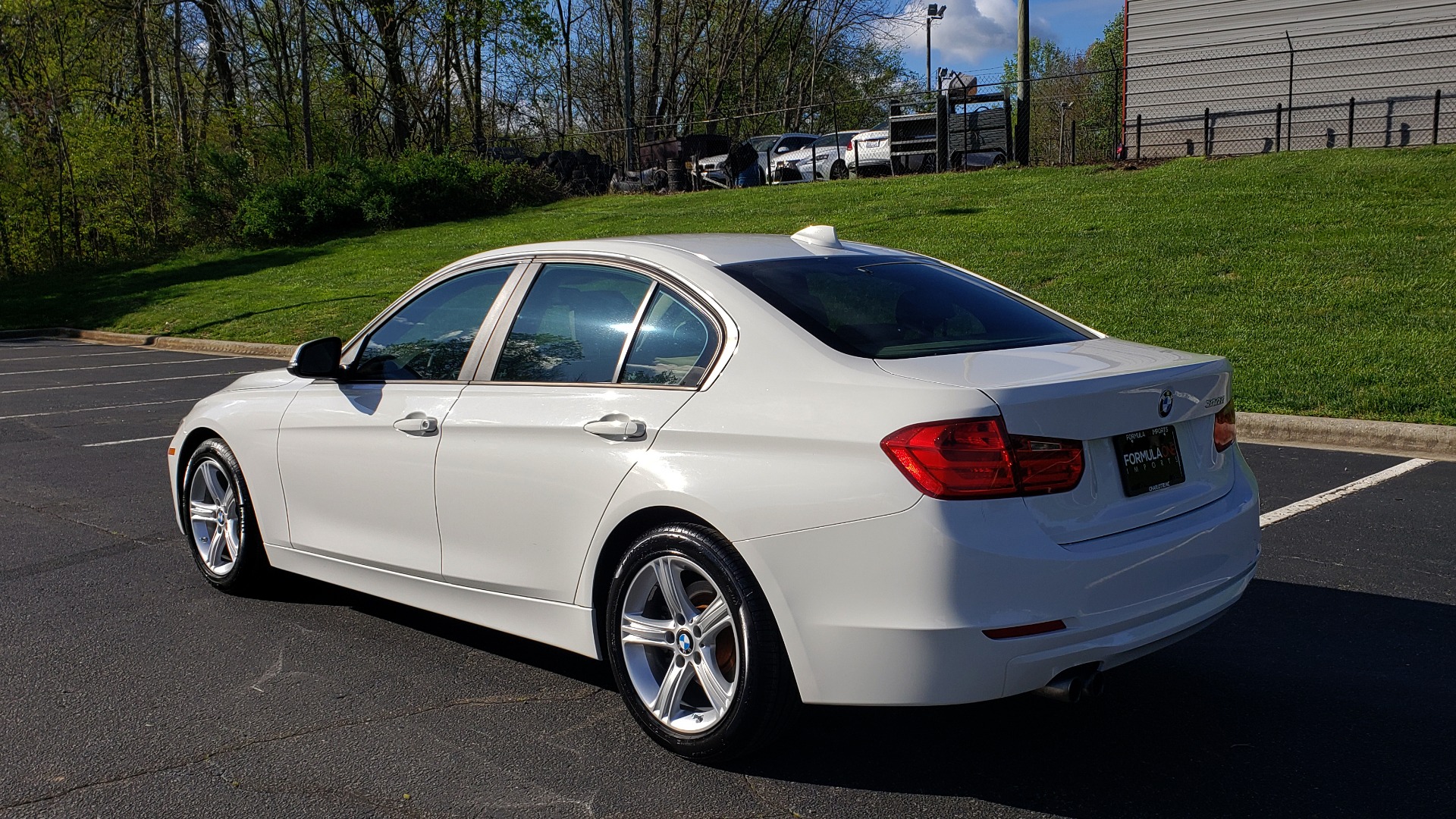 Used 2013 BMW 3 SERIES 328I PREMIUM / SUNROOF / COMFORT ACCESS KEY / SAT RADIO for sale Sold at Formula Imports in Charlotte NC 28227 3