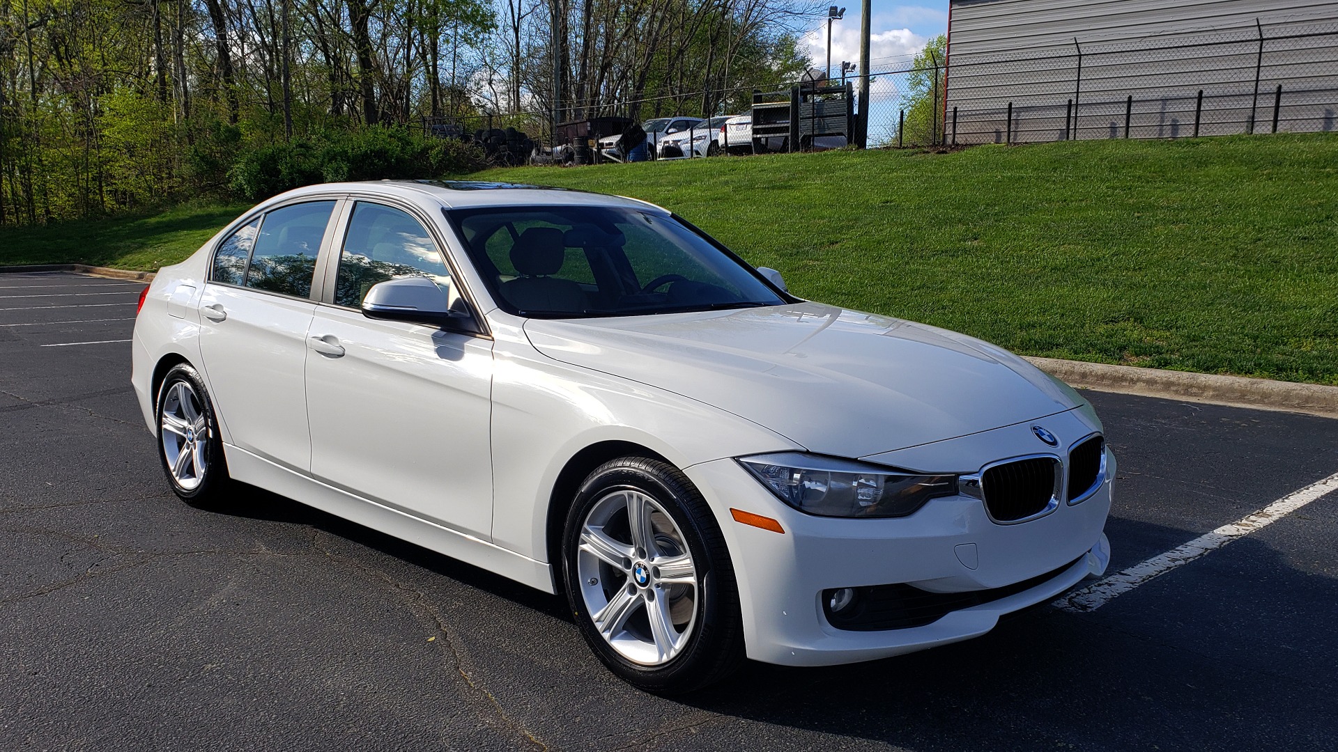 Used 2013 BMW 3 SERIES 328I PREMIUM / SUNROOF / COMFORT ACCESS KEY / SAT RADIO for sale Sold at Formula Imports in Charlotte NC 28227 4