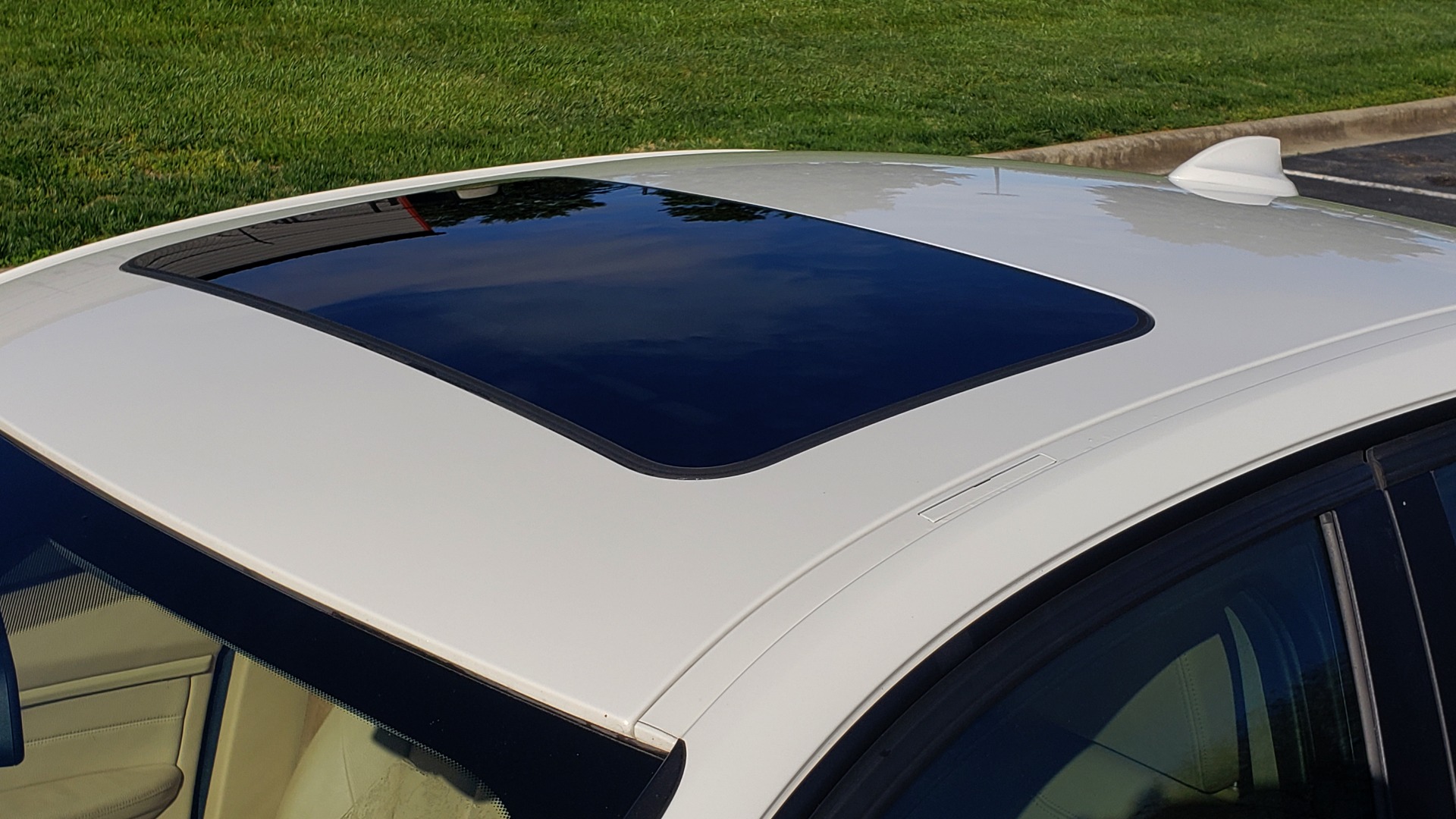 Used 2013 BMW 3 SERIES 328I PREMIUM / SUNROOF / COMFORT ACCESS KEY / SAT RADIO for sale Sold at Formula Imports in Charlotte NC 28227 8