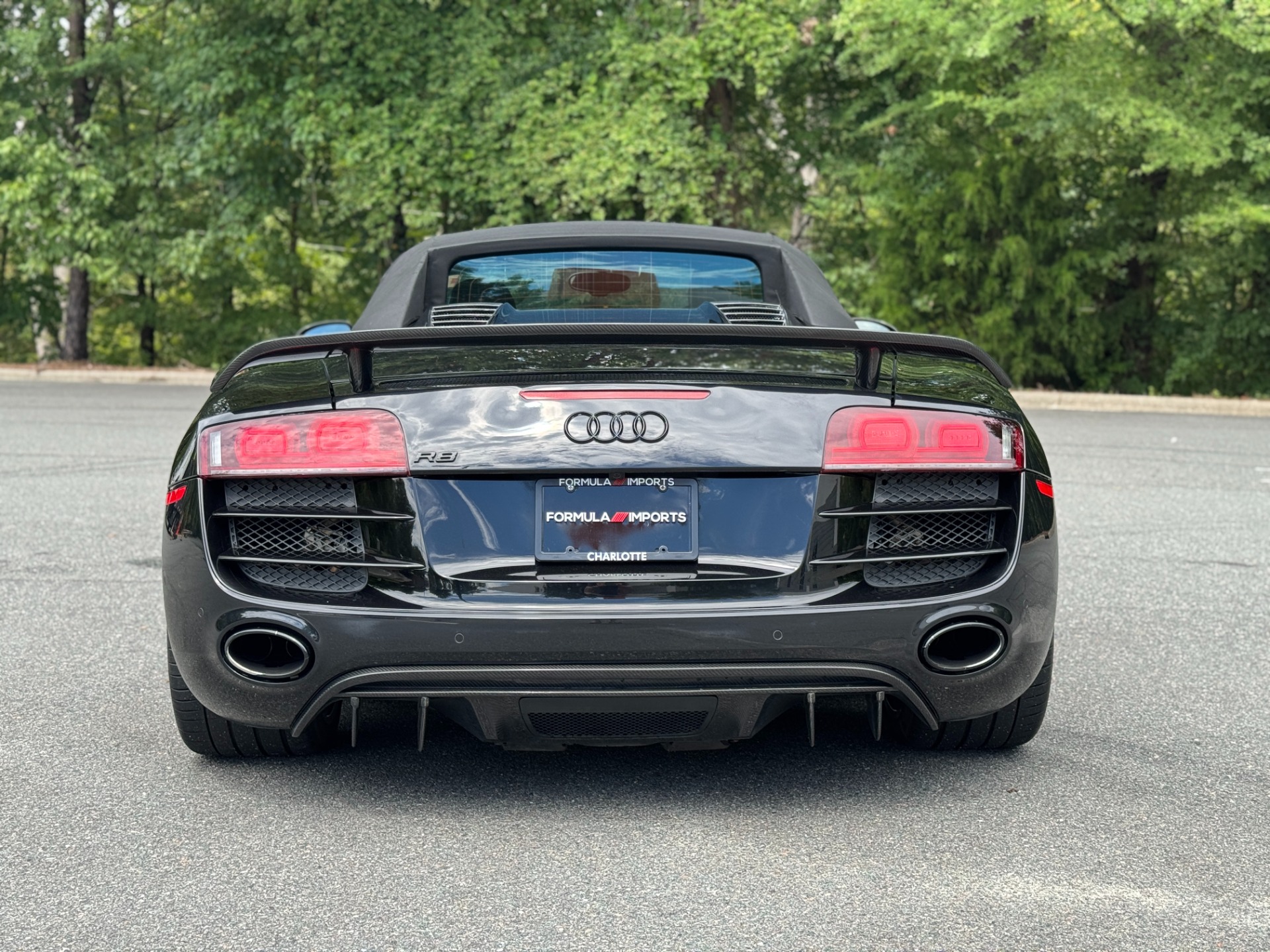 2011 Audi R8 Quattro Spyder photo 10