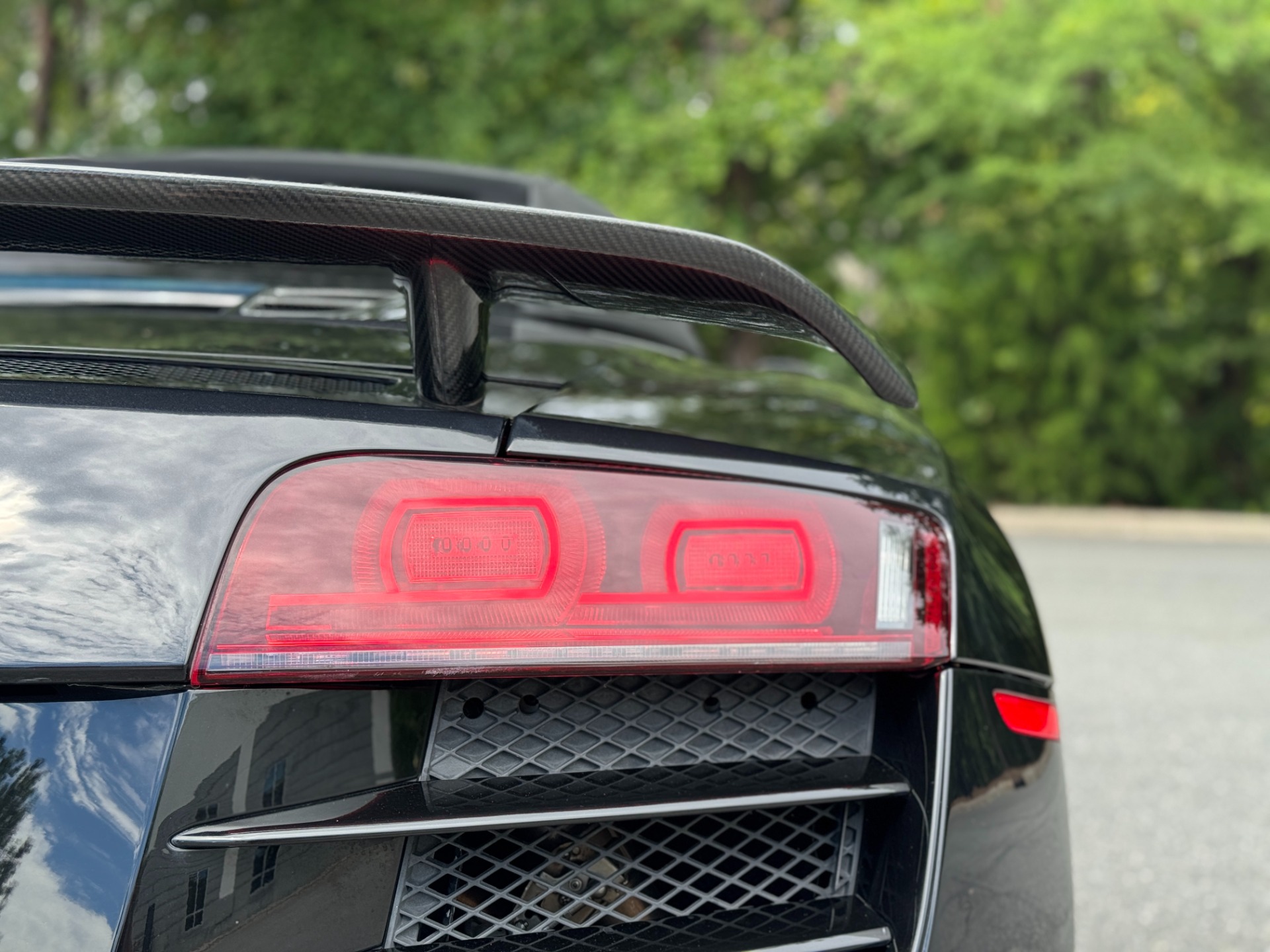 2011 Audi R8 Quattro Spyder photo 21