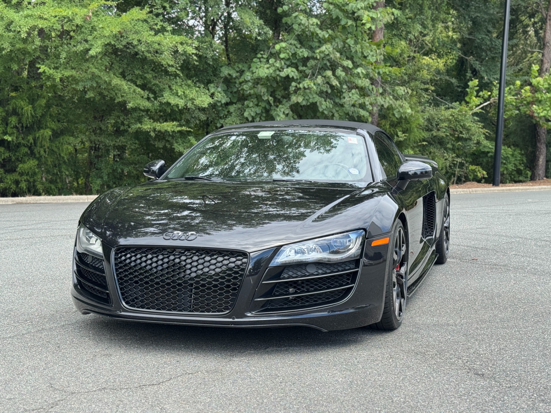 2011 Audi R8 Quattro Spyder photo 3