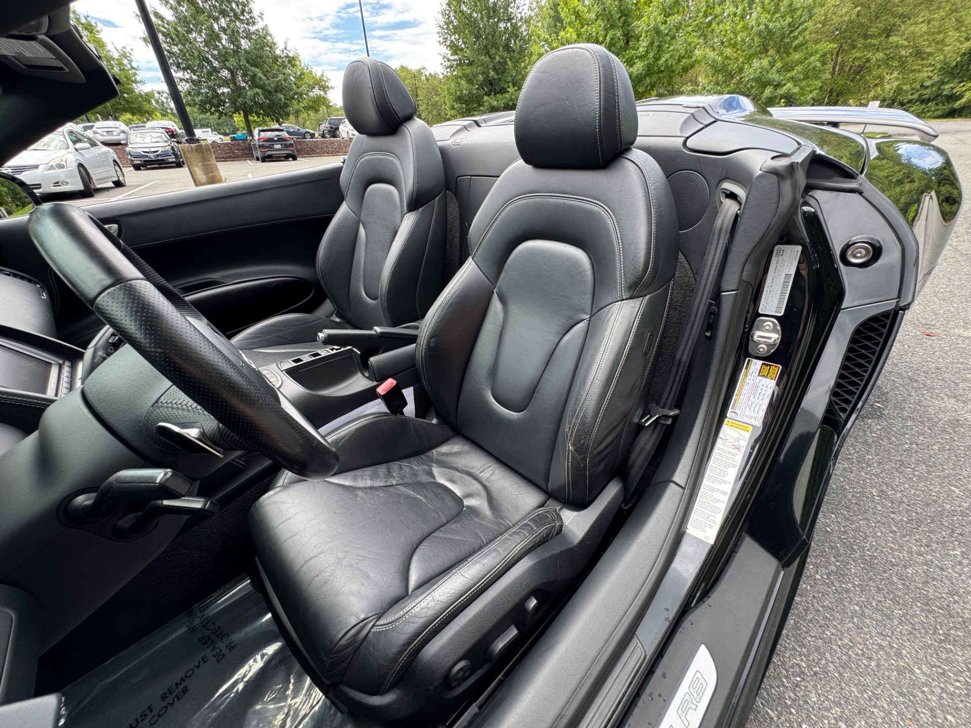 2011 Audi R8 Quattro Spyder photo 29