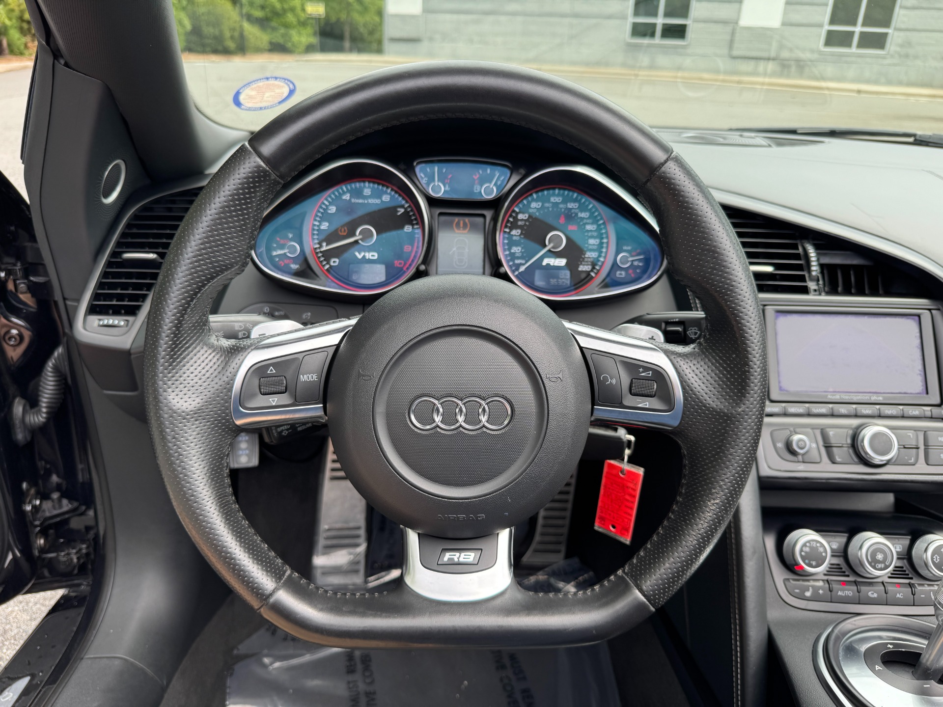 2011 Audi R8 Quattro Spyder photo 34