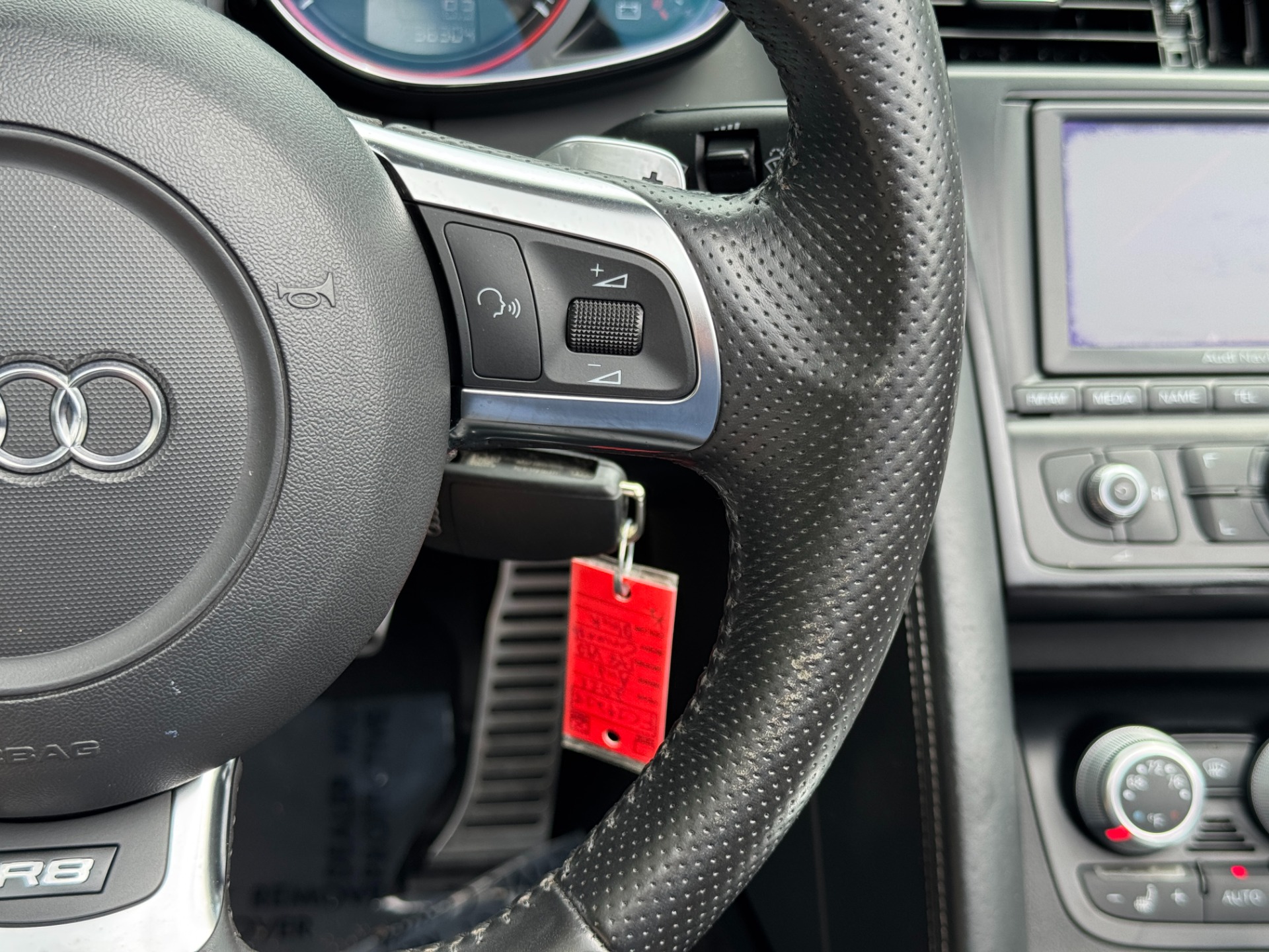 2011 Audi R8 Quattro Spyder photo 36