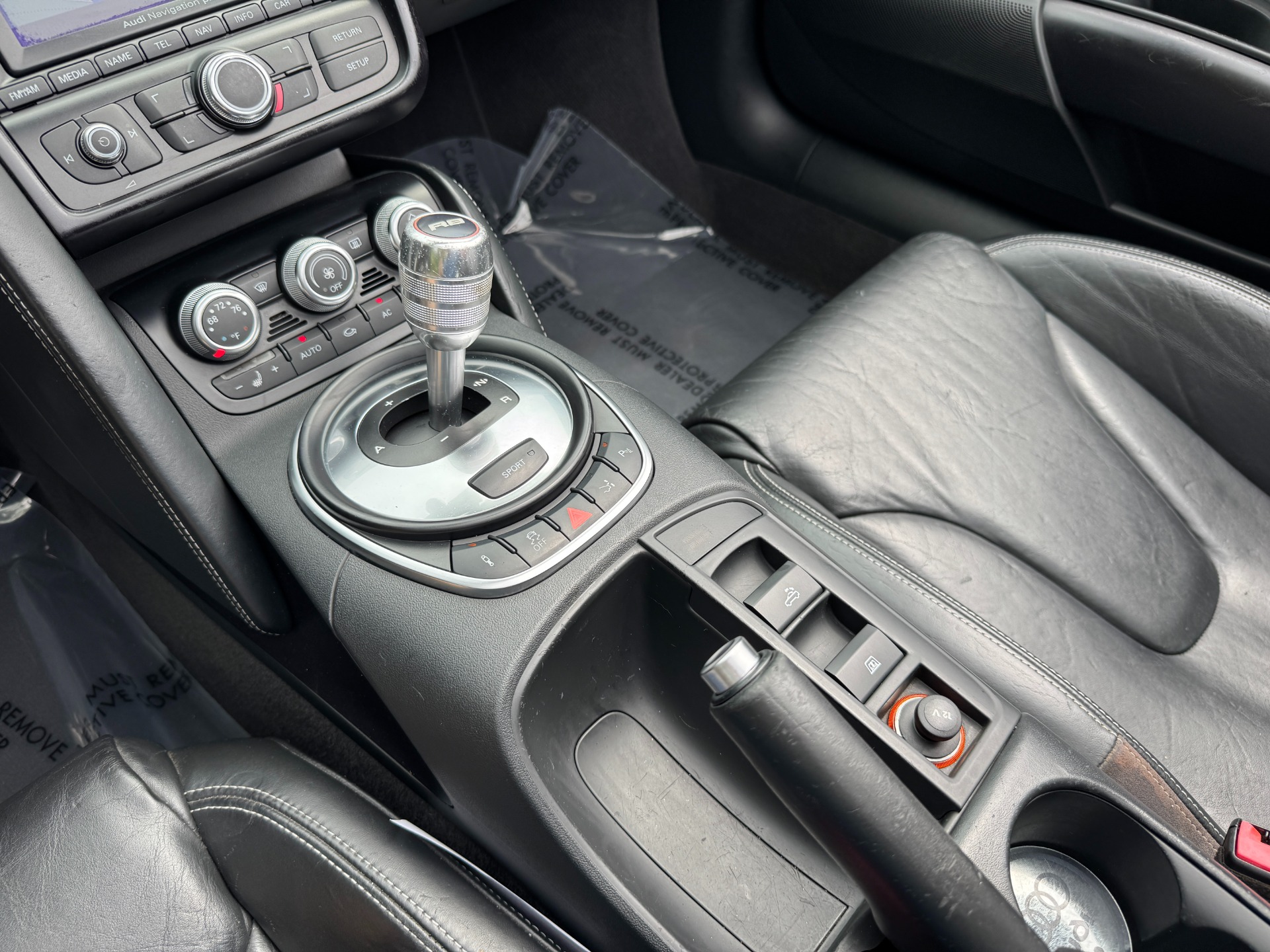 2011 Audi R8 Quattro Spyder photo 43