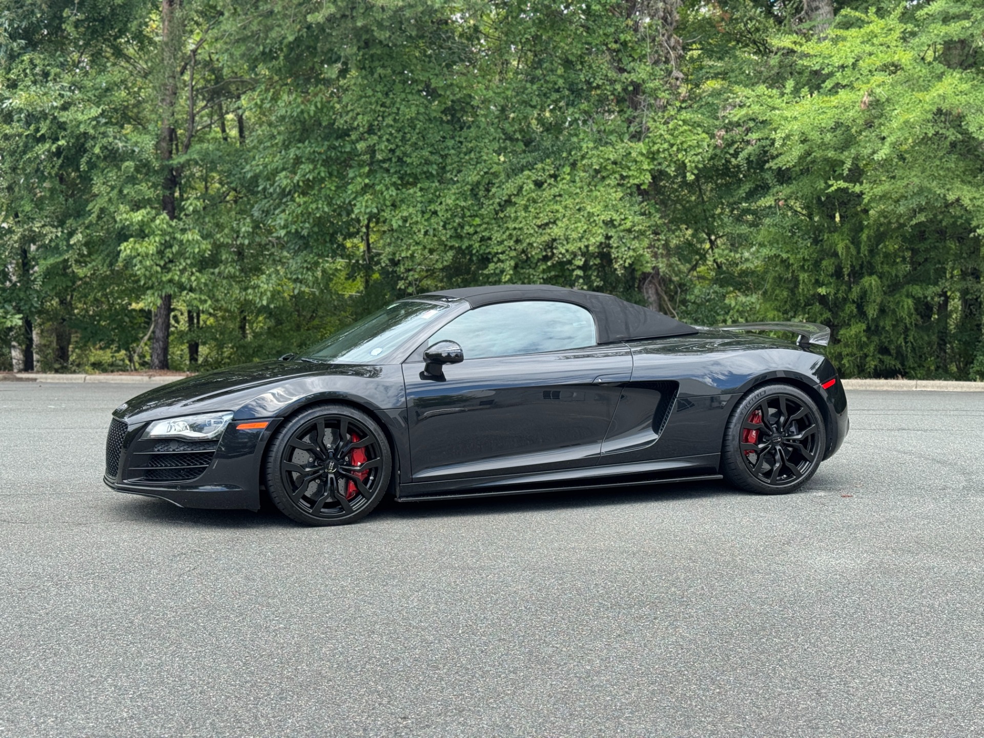 2011 Audi R8 Quattro Spyder photo 5