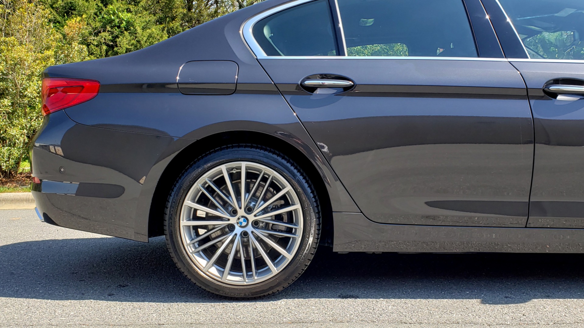 Used 2017 BMW 5 SERIES 540I PREMIUM / DRVR ASST PLUS / NAV / SNF / HARMAN/KARDON for sale Sold at Formula Imports in Charlotte NC 28227 81
