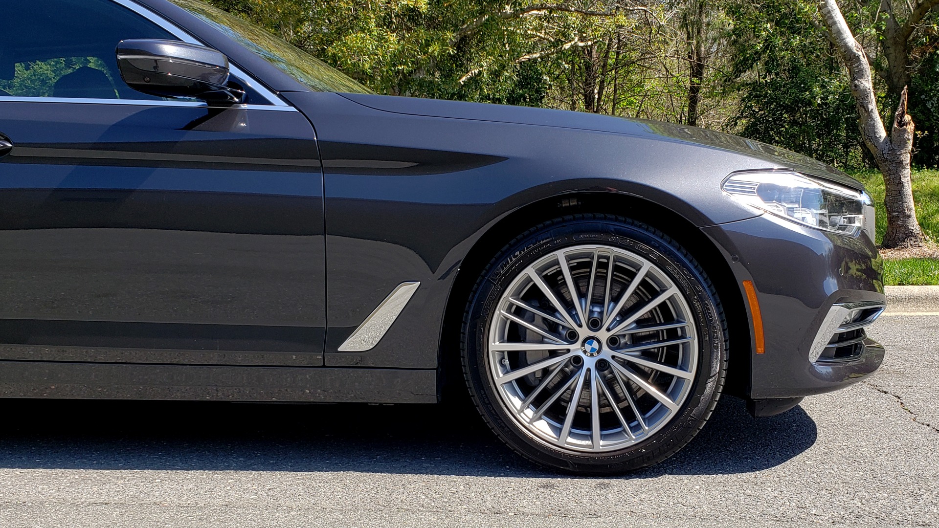 Used 2017 BMW 5 SERIES 540I PREMIUM / DRVR ASST PLUS / NAV / SNF / HARMAN/KARDON for sale Sold at Formula Imports in Charlotte NC 28227 82