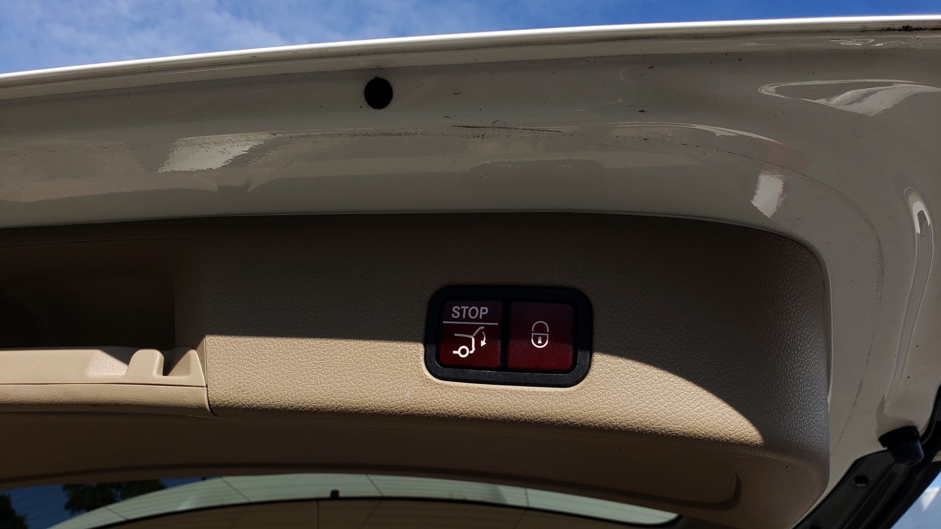 Used 2014 Mercedes-Benz GL-Class GL 450 PREMIUM / NAV / SUNROOF / 3-ROW / REARVIEW for sale Sold at Formula Imports in Charlotte NC 28227 22