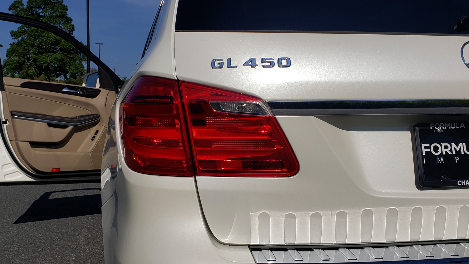 Used 2014 Mercedes-Benz GL-Class GL 450 PREMIUM / NAV / SUNROOF / 3-ROW / REARVIEW for sale Sold at Formula Imports in Charlotte NC 28227 24