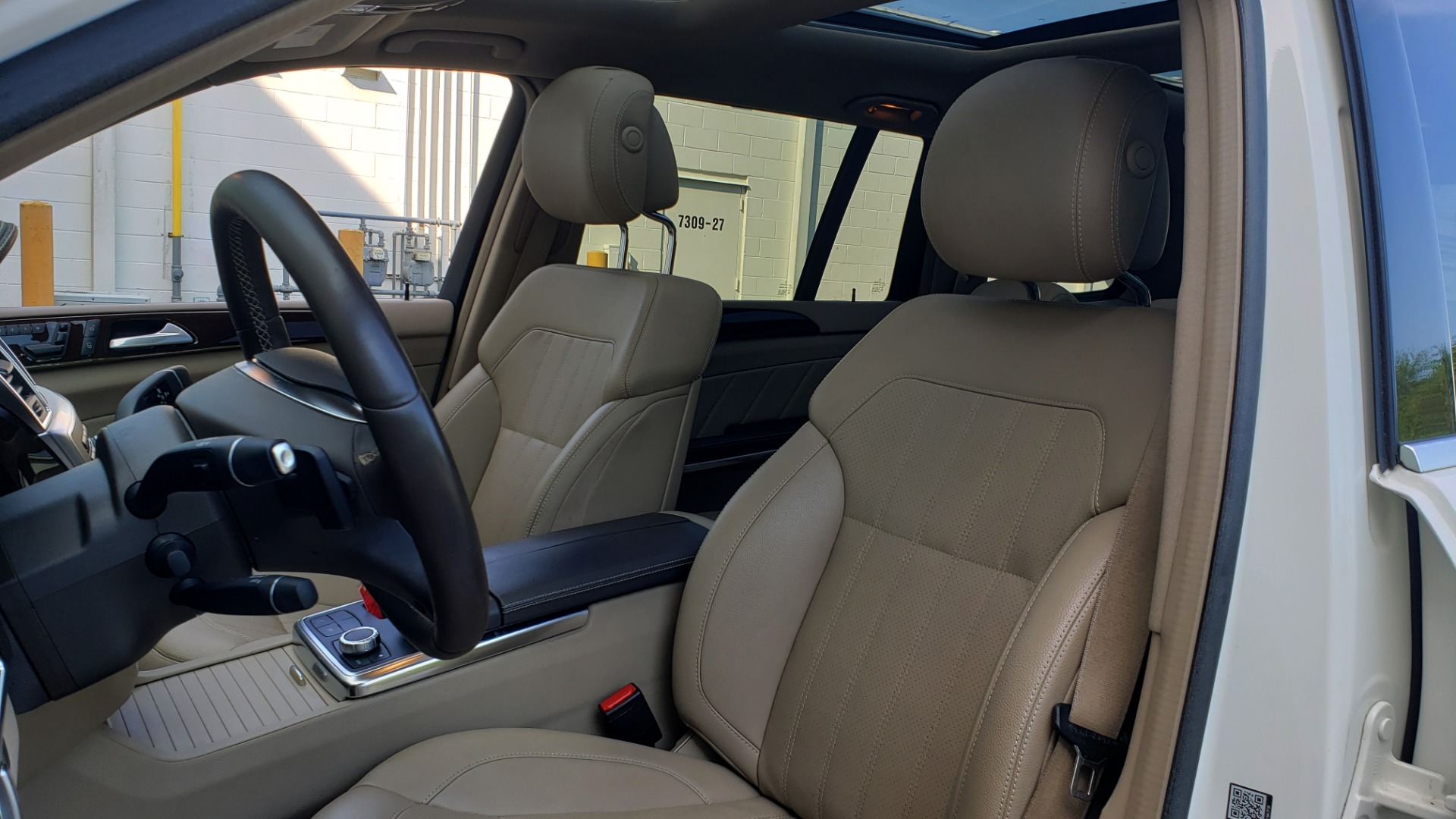 Used 2014 Mercedes-Benz GL-Class GL 450 PREMIUM / NAV / SUNROOF / 3-ROW / REARVIEW for sale Sold at Formula Imports in Charlotte NC 28227 39