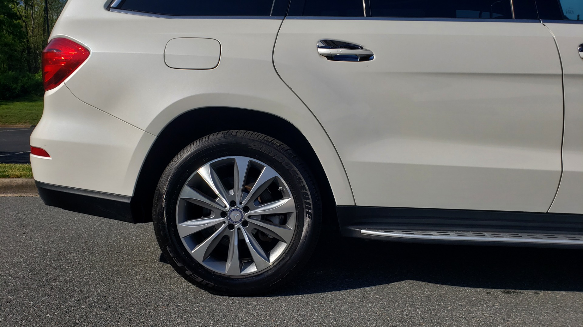 Used 2014 Mercedes-Benz GL-Class GL 450 PREMIUM / NAV / SUNROOF / 3-ROW / REARVIEW for sale Sold at Formula Imports in Charlotte NC 28227 90