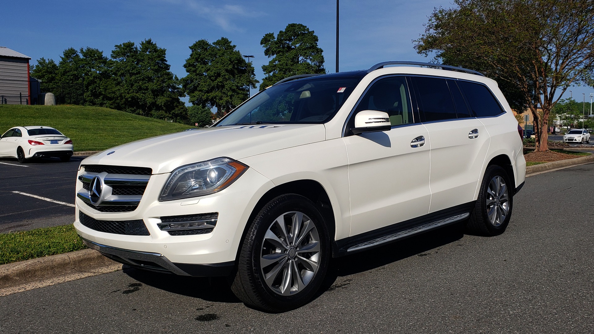 Used 2014 Mercedes-Benz GL-Class GL 450 PREMIUM / NAV / SUNROOF / 3-ROW / REARVIEW for sale Sold at Formula Imports in Charlotte NC 28227 1