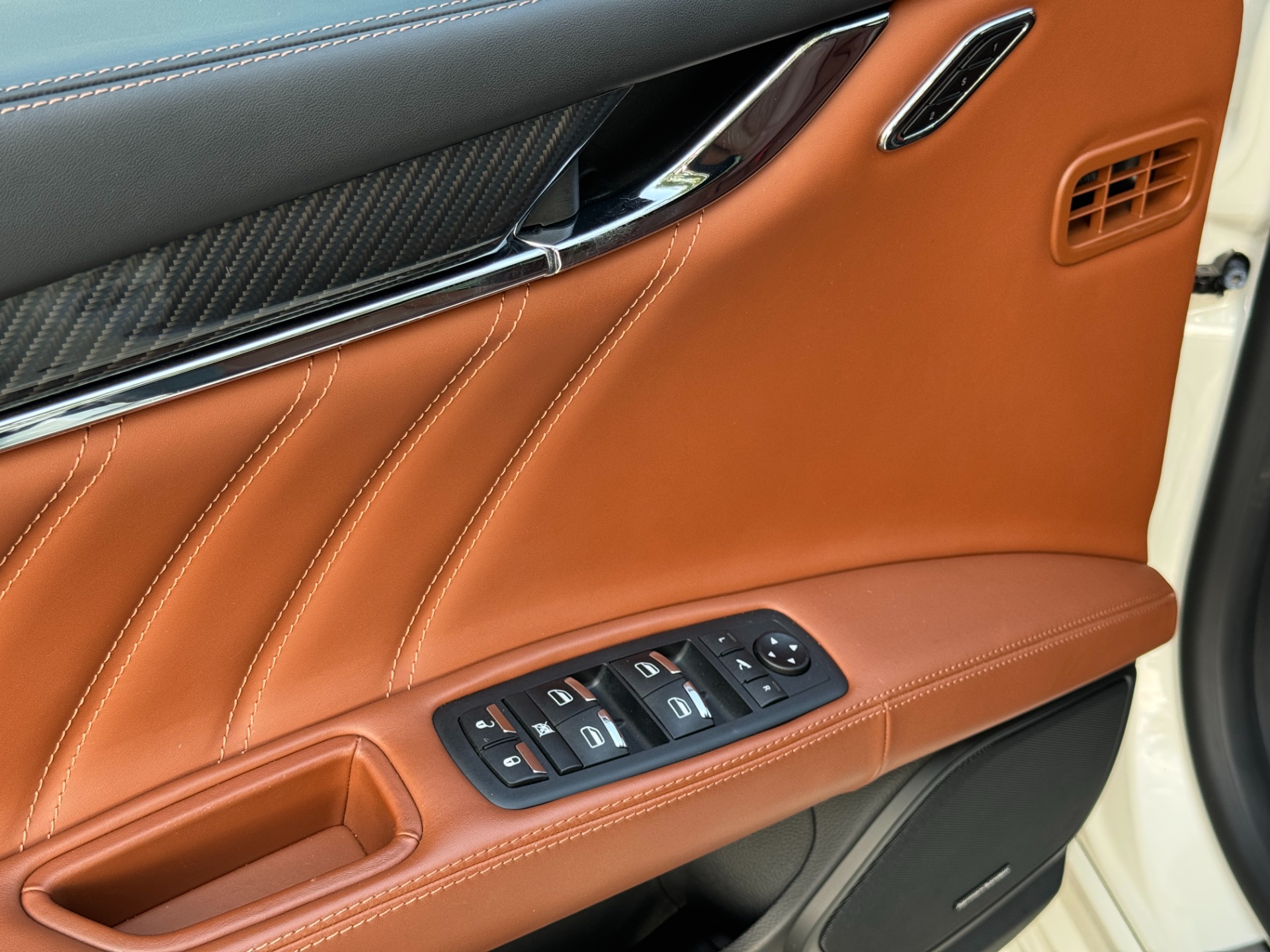 2021 Maserati Quattroporte Q4 GranSport photo 15