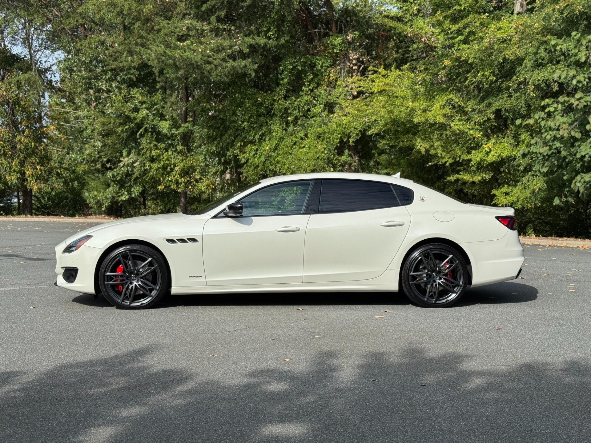 2021 Maserati Quattroporte Q4 GranSport photo 2