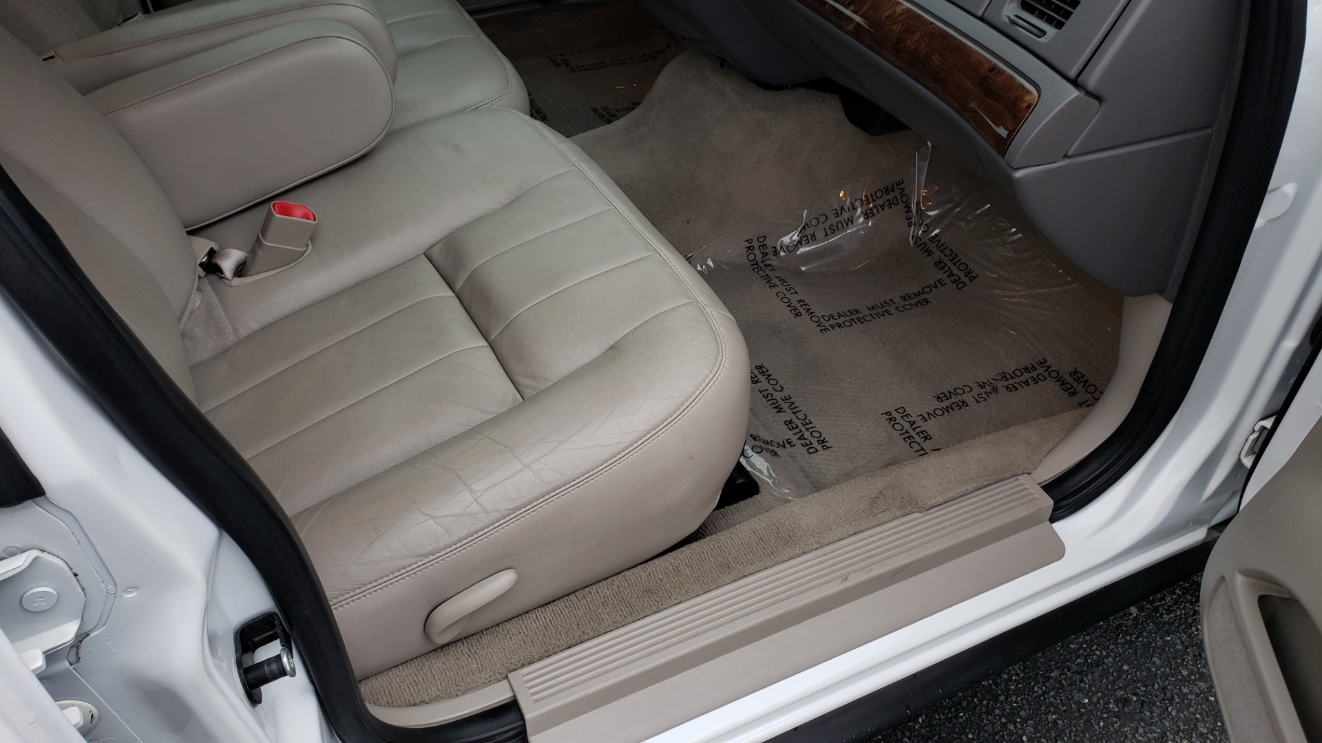 Used 2011 Mercury GRAND MARQUIS LS / 4.6L V8 / 4-SPD AUTO / KEYLESS ENTRY / LOW MILES for sale Sold at Formula Imports in Charlotte NC 28227 51
