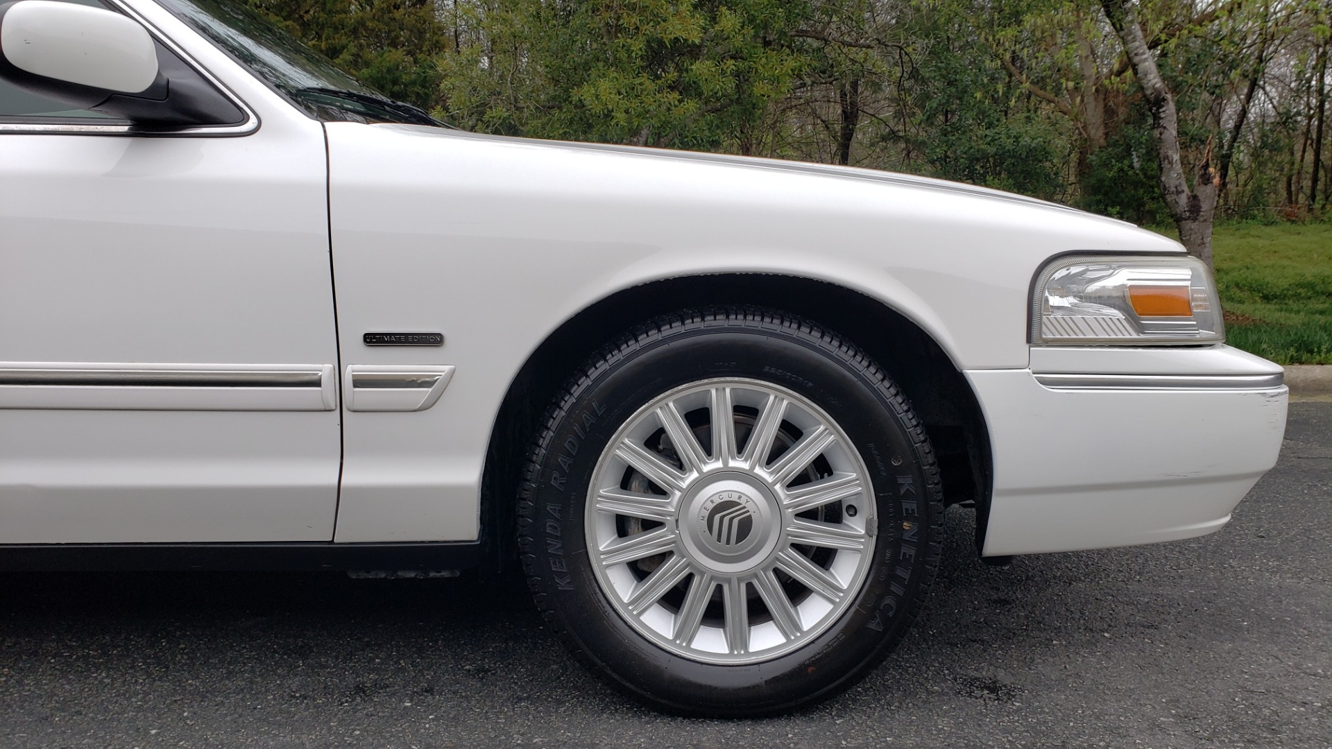 Used 2011 Mercury GRAND MARQUIS LS / 4.6L V8 / 4-SPD AUTO / KEYLESS ENTRY / LOW MILES for sale Sold at Formula Imports in Charlotte NC 28227 65