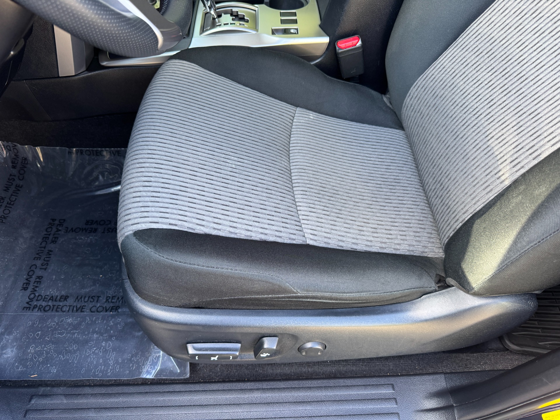 2020 Toyota 4Runner SR5 photo 22