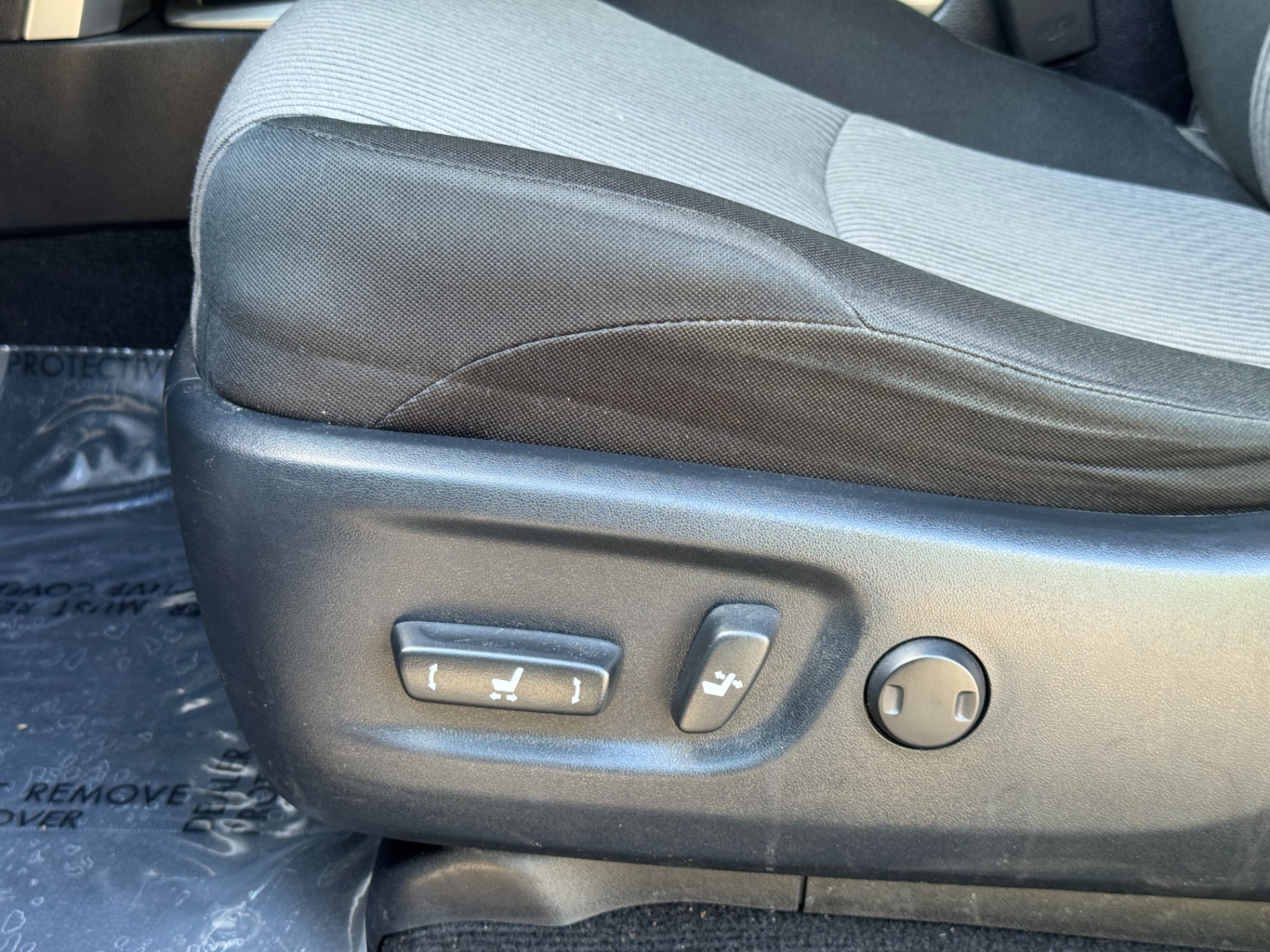 2020 Toyota 4Runner SR5 photo 23