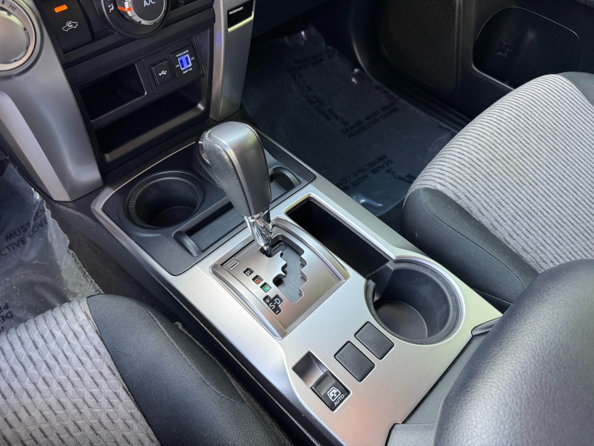 2020 Toyota 4Runner SR5 photo 34