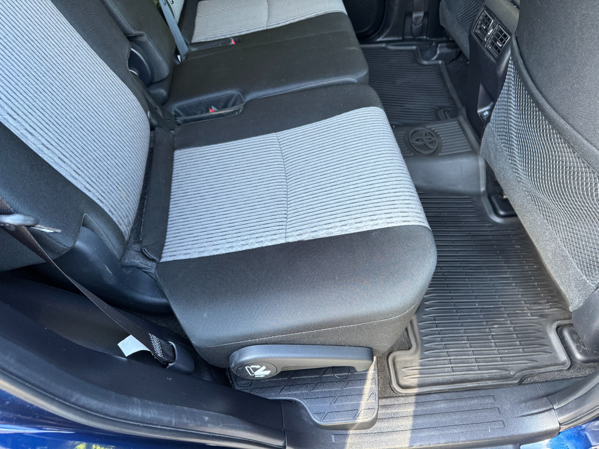 2020 Toyota 4Runner SR5 photo 56