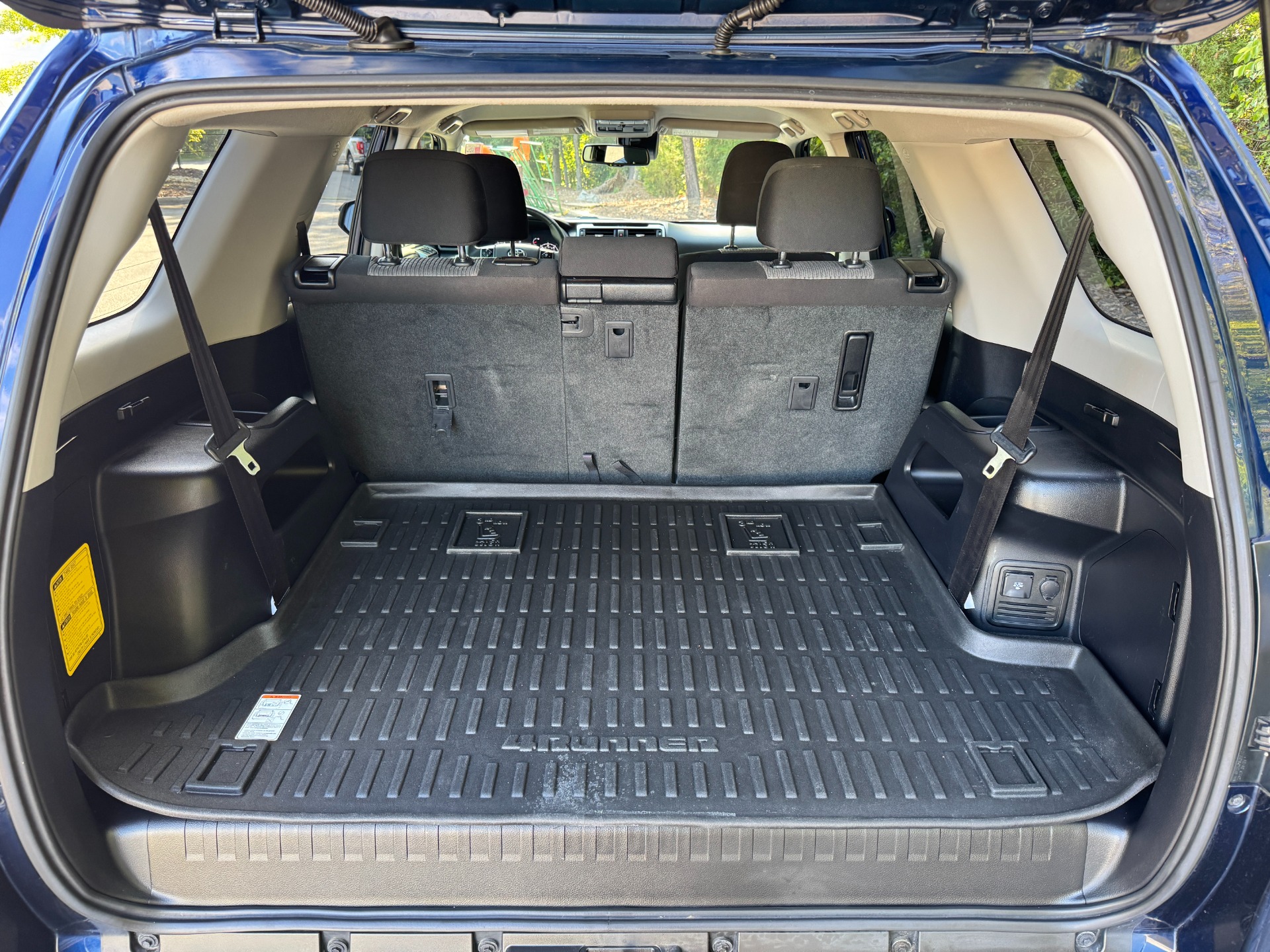 2020 Toyota 4Runner SR5 photo 58