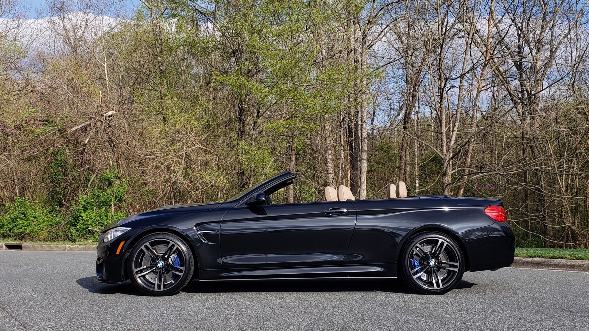 Used 2016 BMW M4 CONVERTIBLE / EXEC PKG / DRVR ASST / M SUSPENSION for sale Sold at Formula Imports in Charlotte NC 28227 3