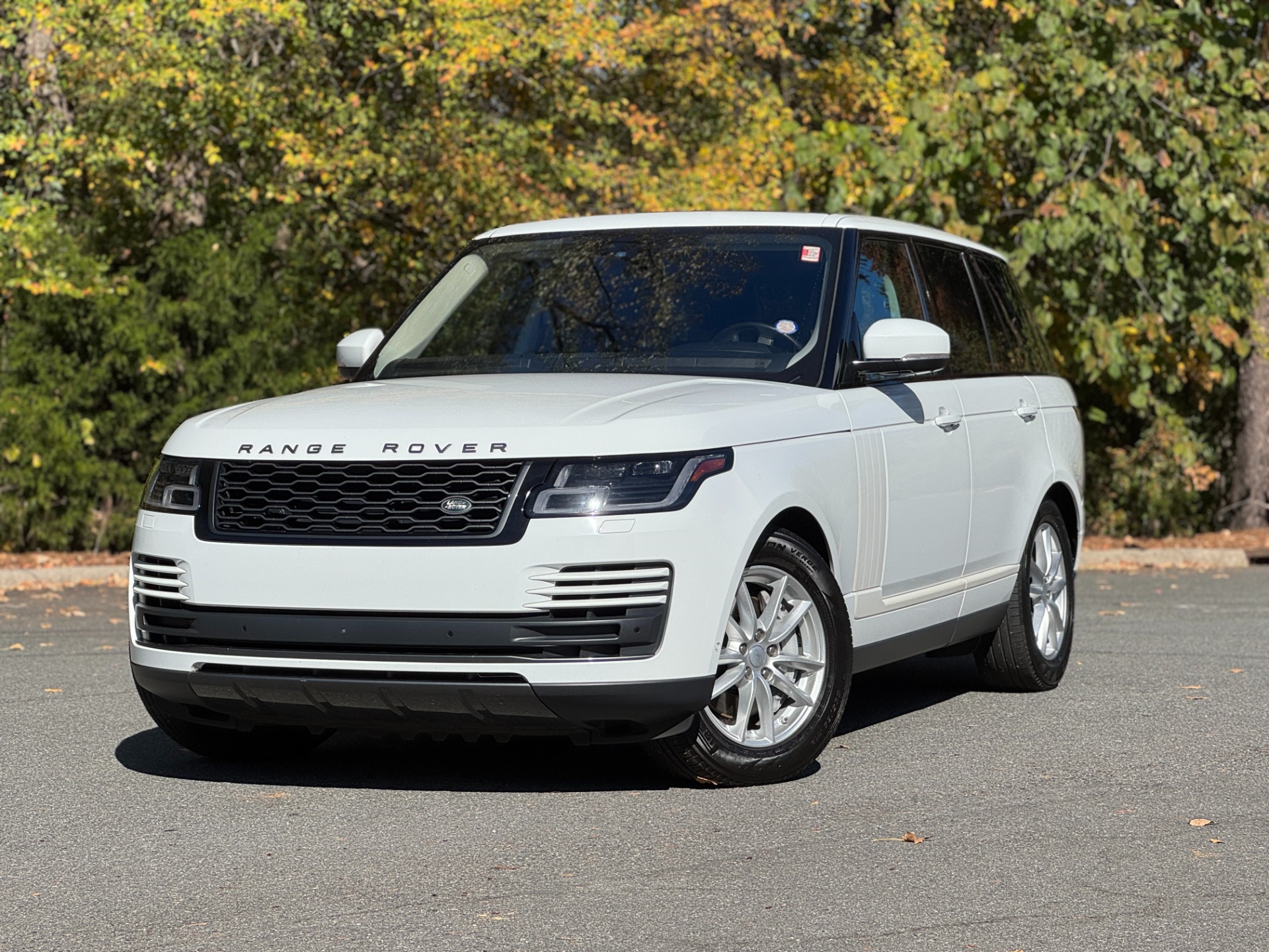 Used 2019 Land Rover Range Rover ADAPTIVE CRUISE / SUPERCHARGED V6 for sale Sold at Formula Imports in Charlotte NC 28227 1