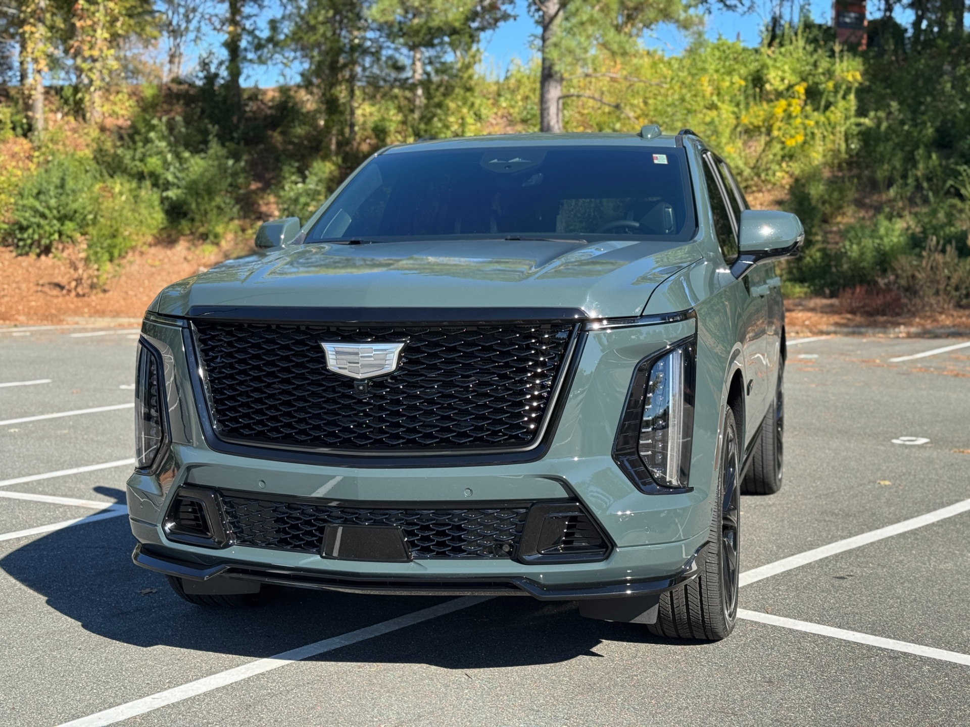 2025 Cadillac Escalade V-Series photo 3