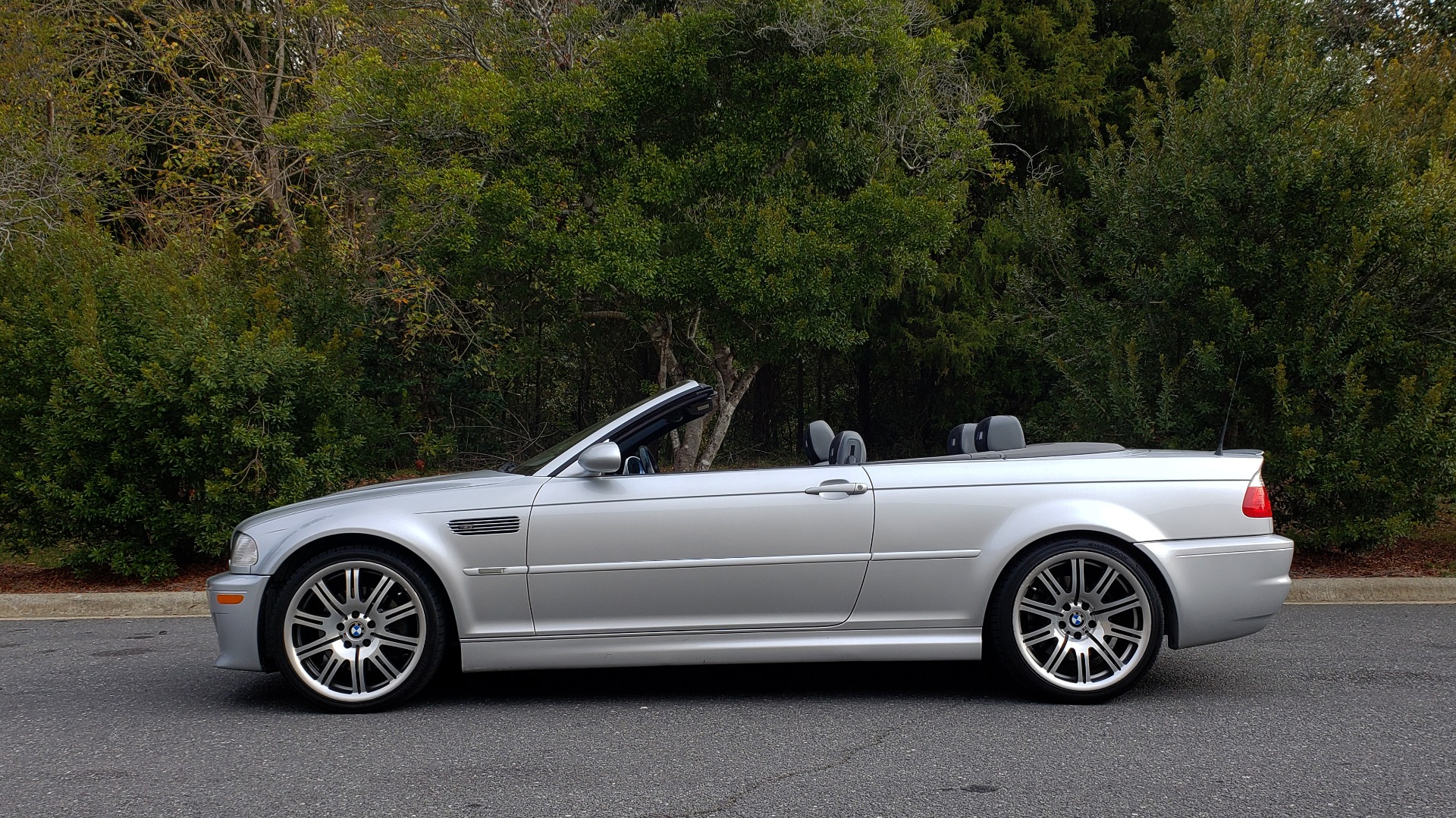 Used 2002 BMW M3 CONVERTIBLE / 6-SPD MAN / XENON / 19IN WHEELS for sale Sold at Formula Imports in Charlotte NC 28227 3