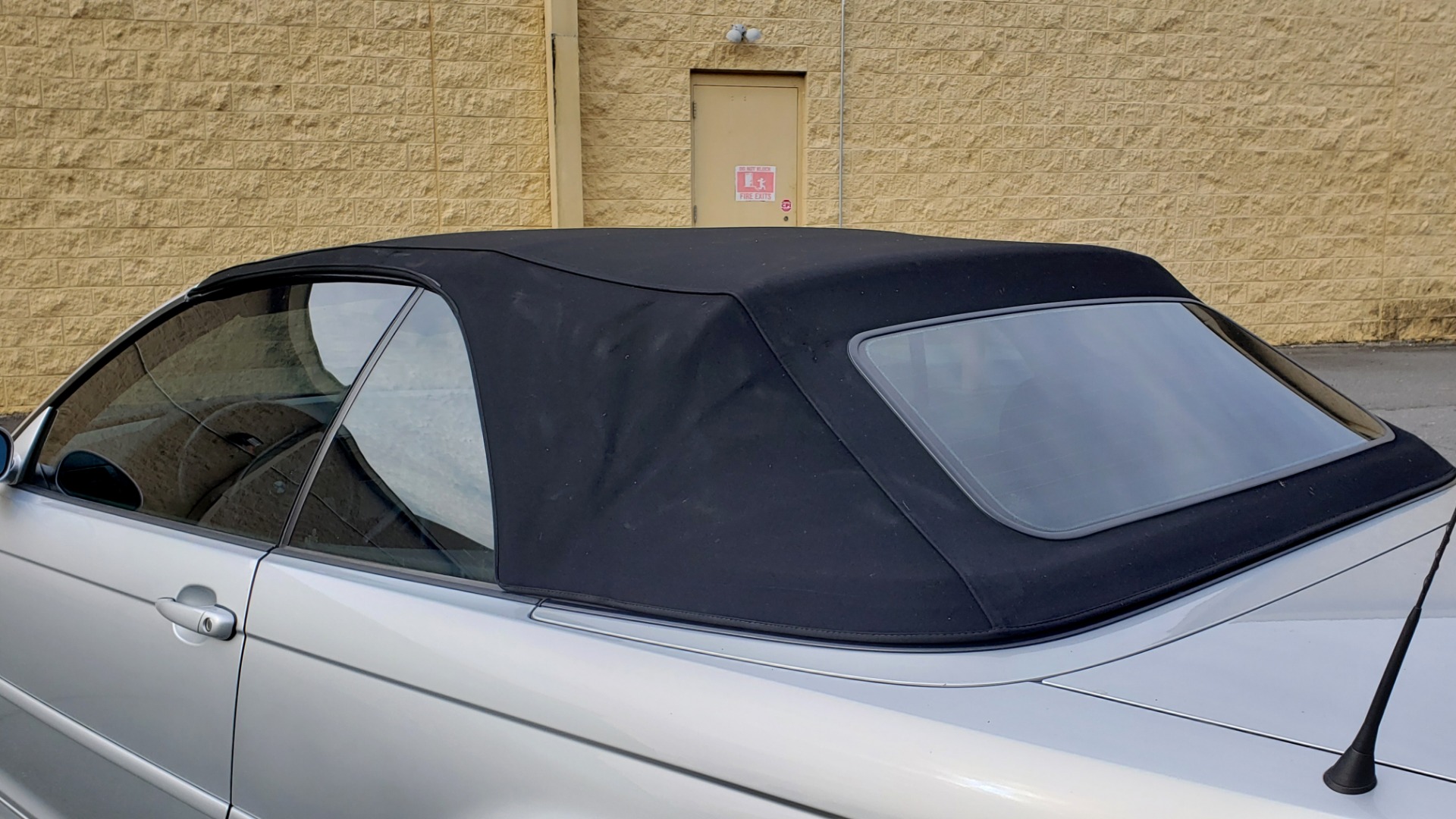Used 2002 BMW M3 CONVERTIBLE / 6-SPD MAN / XENON / 19IN WHEELS for sale Sold at Formula Imports in Charlotte NC 28227 9