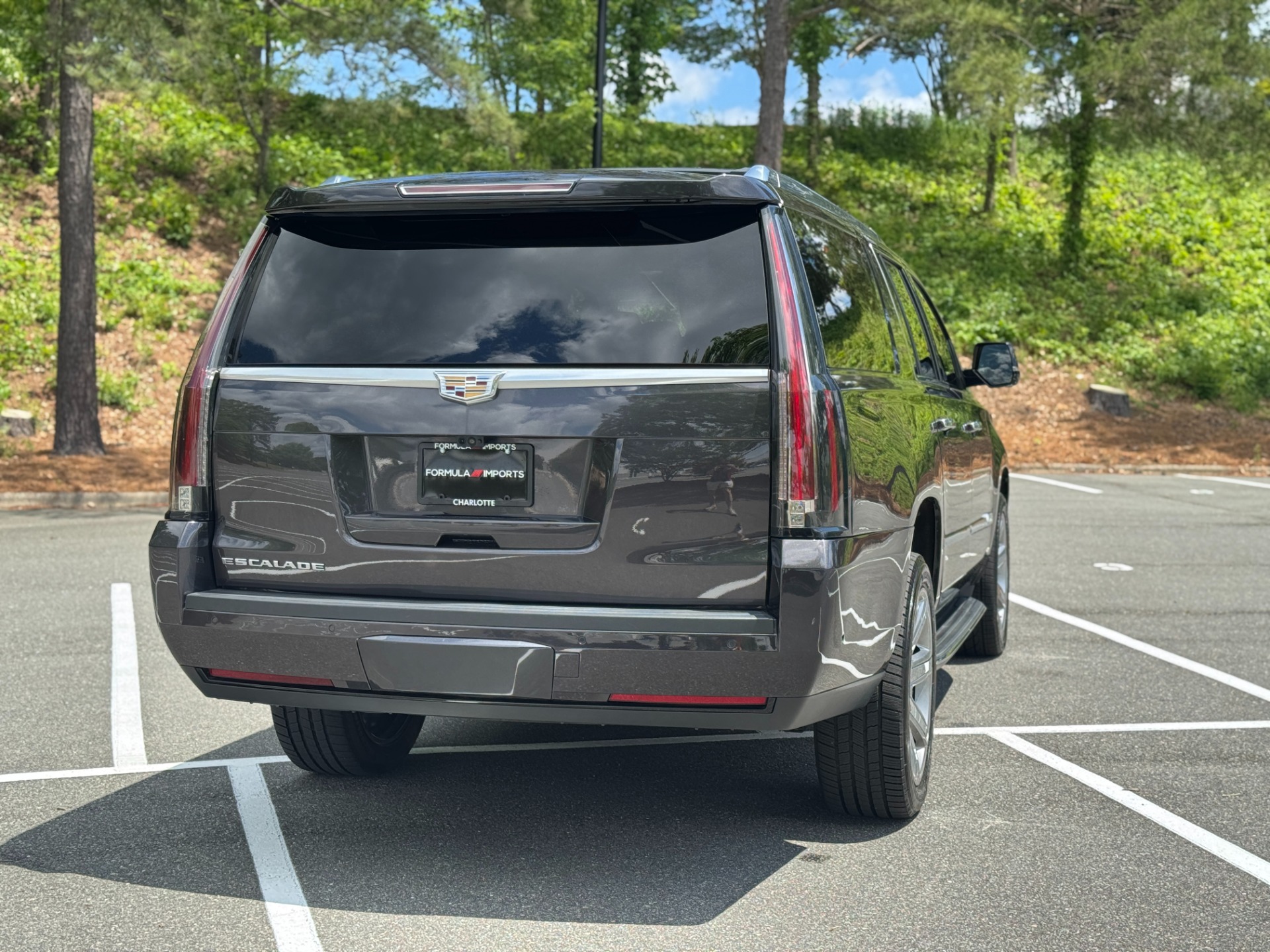 Used 2018 Cadillac ESCALADE ESV LUXURY 4WD 6.2L / NAV / BOSE / SUNROOF / 3-ROW / REARVIEW for sale Sold at Formula Imports in Charlotte NC 28227 11