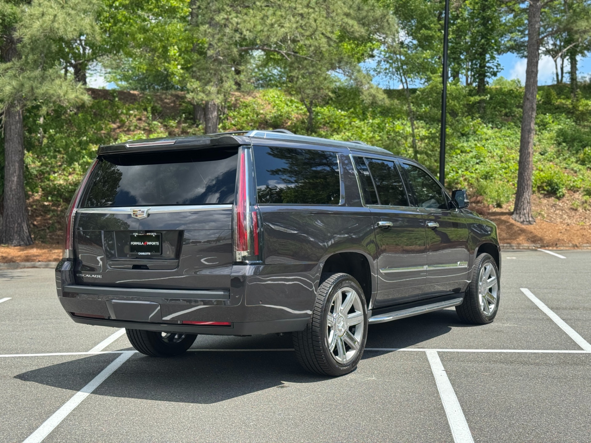 Used 2018 Cadillac ESCALADE ESV LUXURY 4WD 6.2L / NAV / BOSE / SUNROOF / 3-ROW / REARVIEW for sale Sold at Formula Imports in Charlotte NC 28227 12