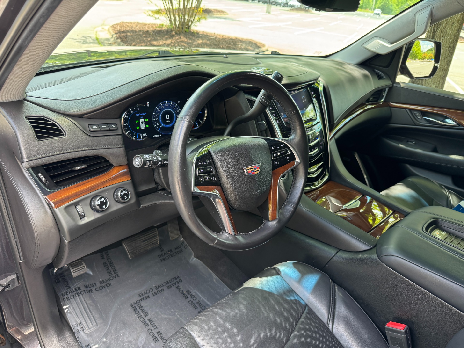 Used 2018 Cadillac Escalade ESV LUXURY REAR ENTERTAINMENT, DVD , BUCKETS for sale Sold at Formula Imports in Charlotte NC 28227 26